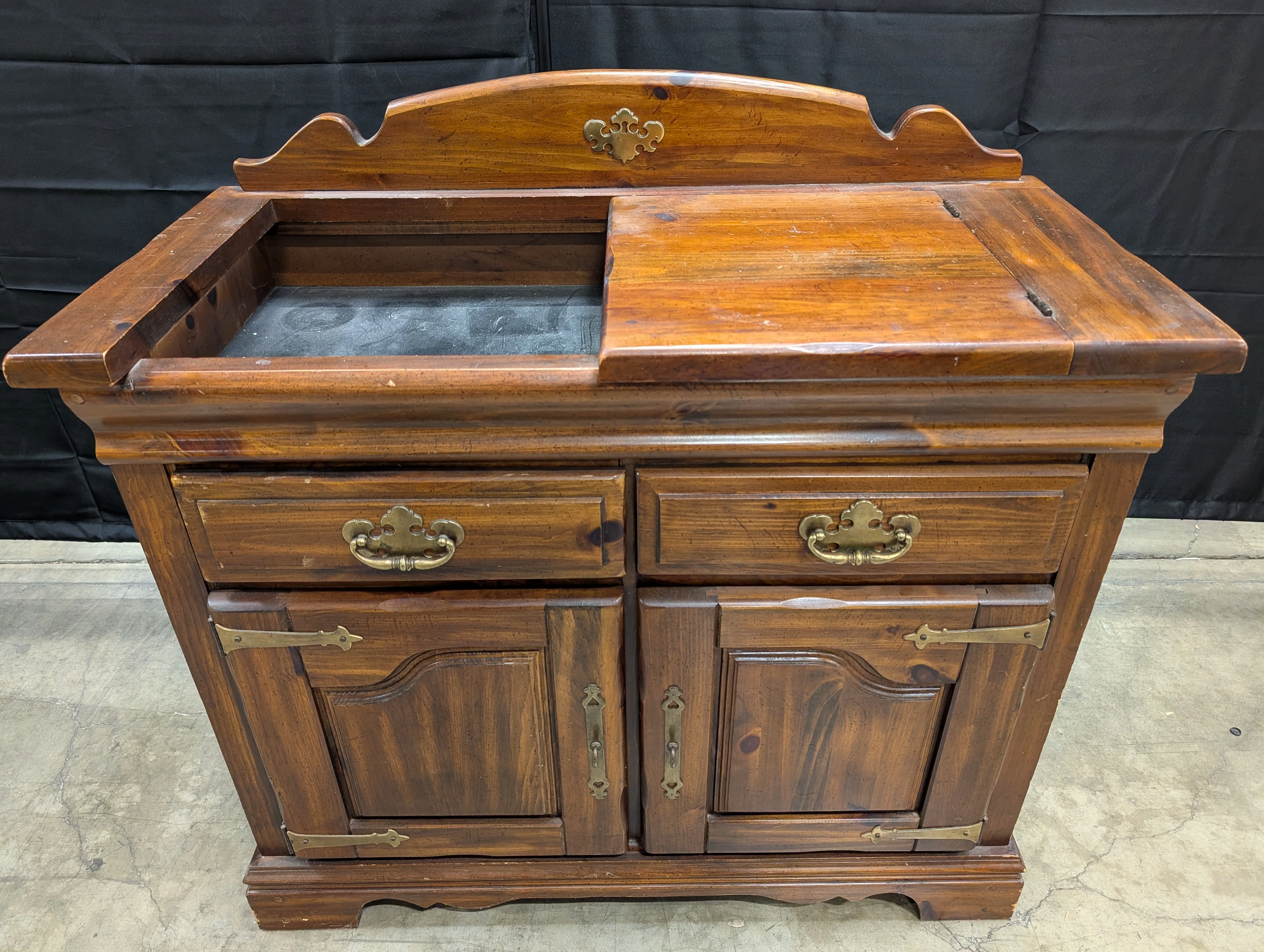Virginia House - Rustic Pine Dry Sink Cabinet with Brass Hardware - Image 3