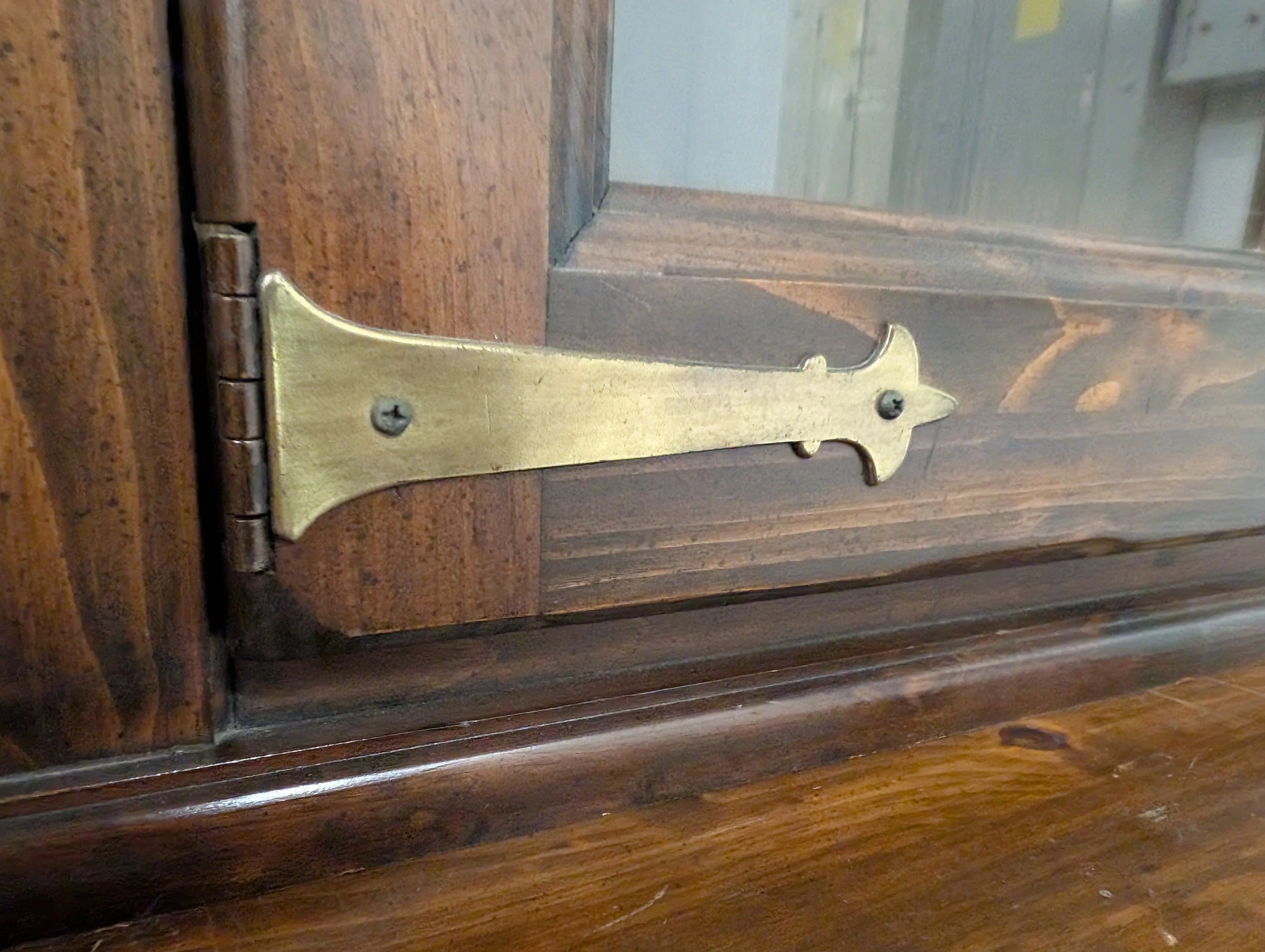 Virginia House Wood Display Hutch Cabinet - Image 7