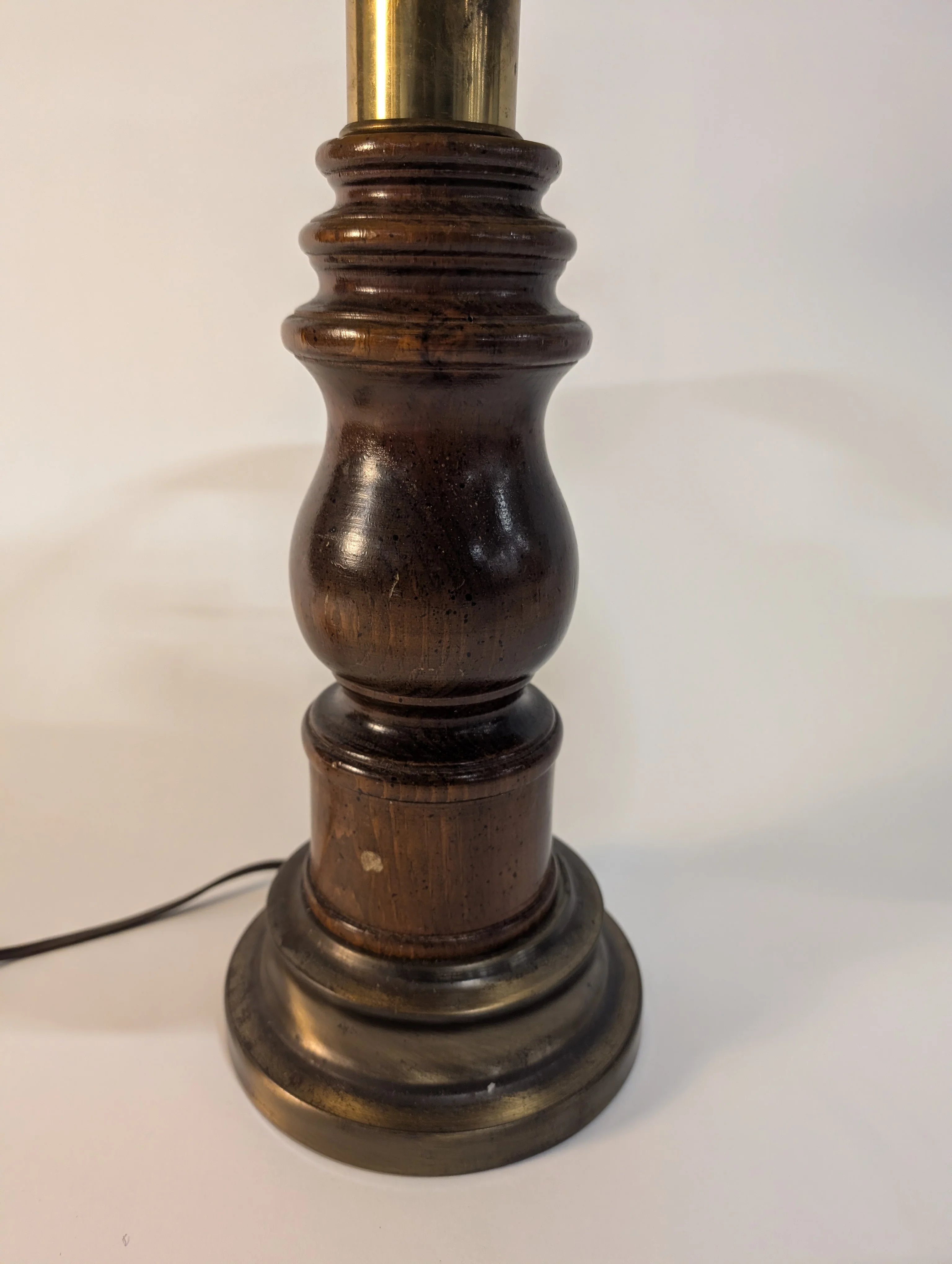 Traditional Dark Wood Accent Lamp with Cream Fabric Shade - Image 2