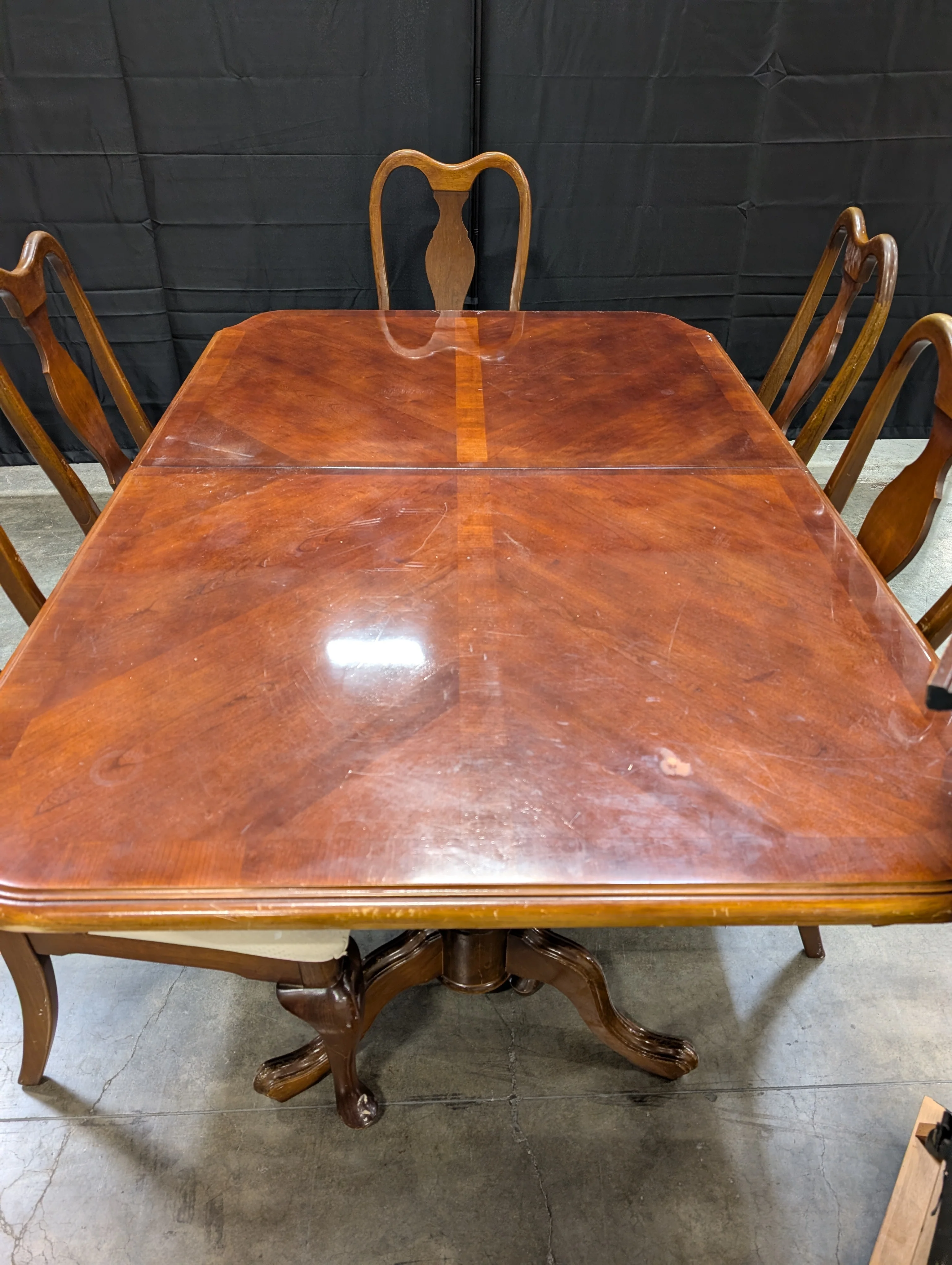 Traditional Dark Wood Dining Table with Five Shaped-Back Chairs - Image 2