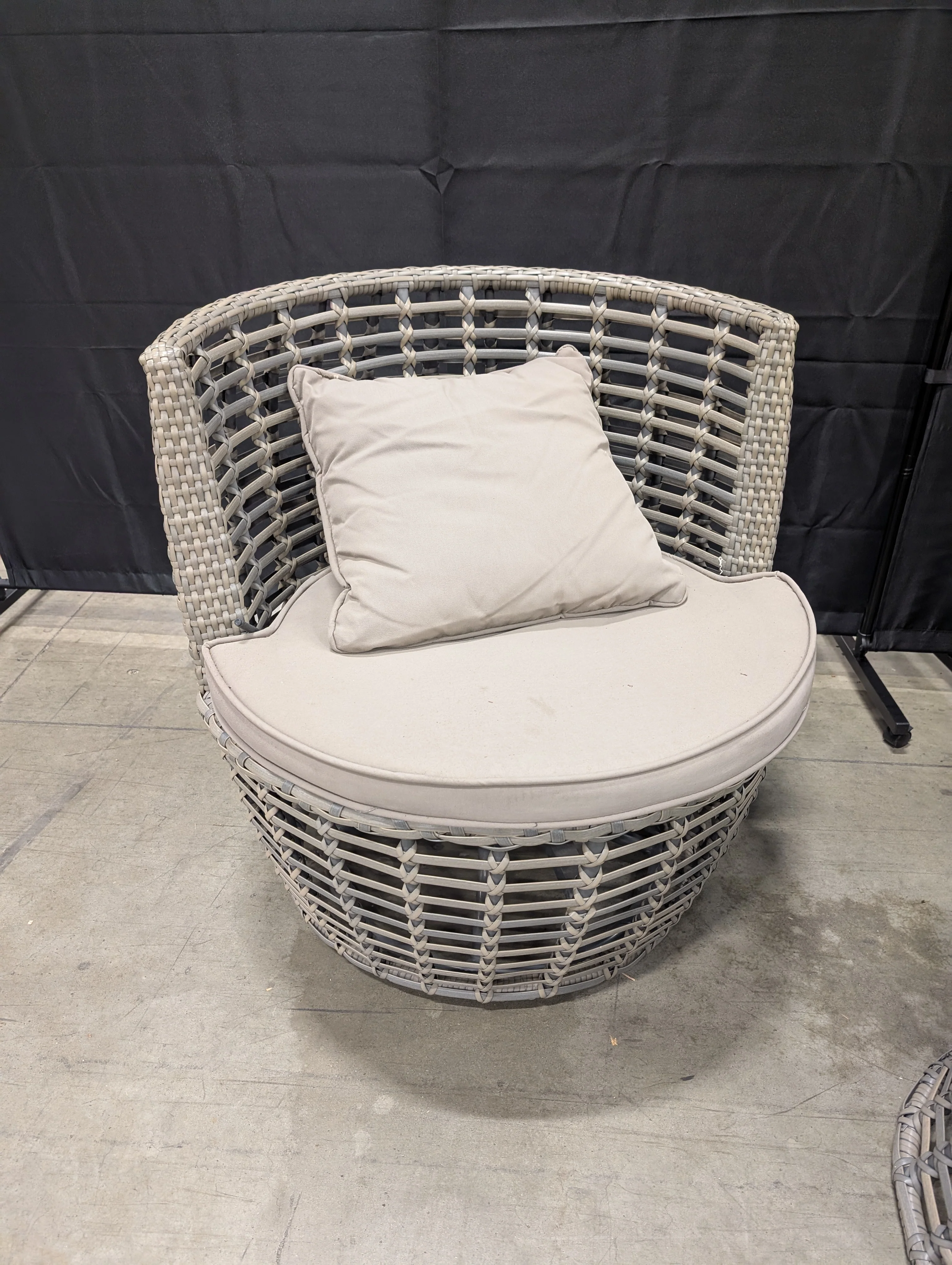 Magari Outdoor Woven 3 Piece Patio Set - Image 3