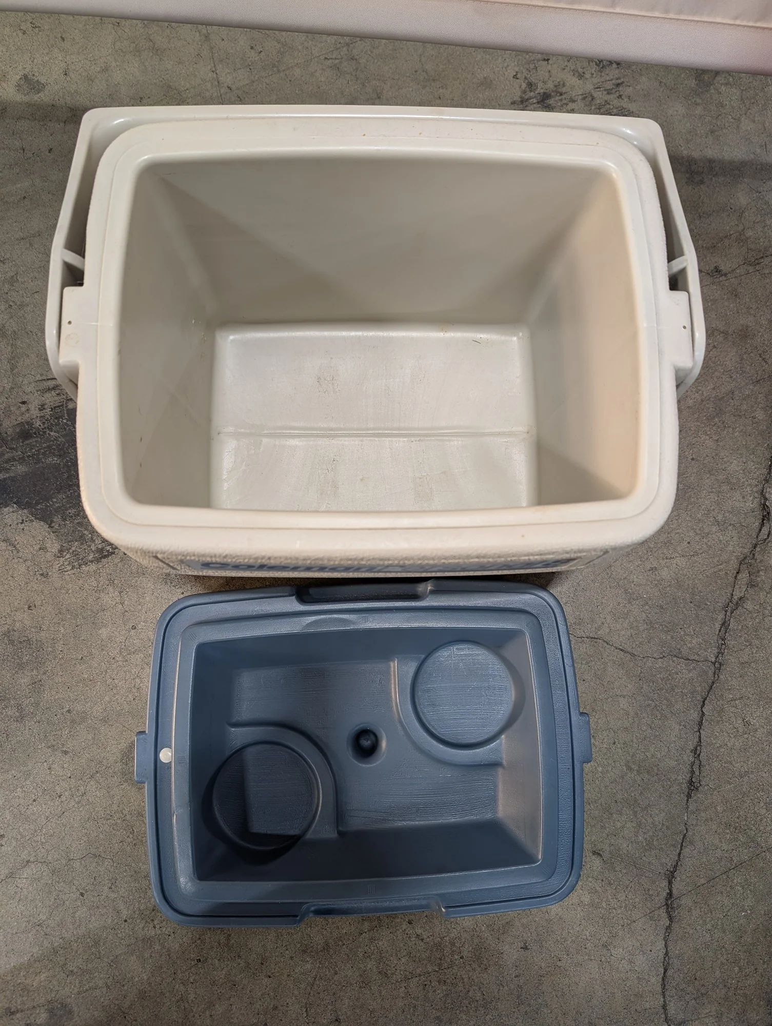 Coleman Personal 8 Quart Portable Cooler Ice Chest - Image 3