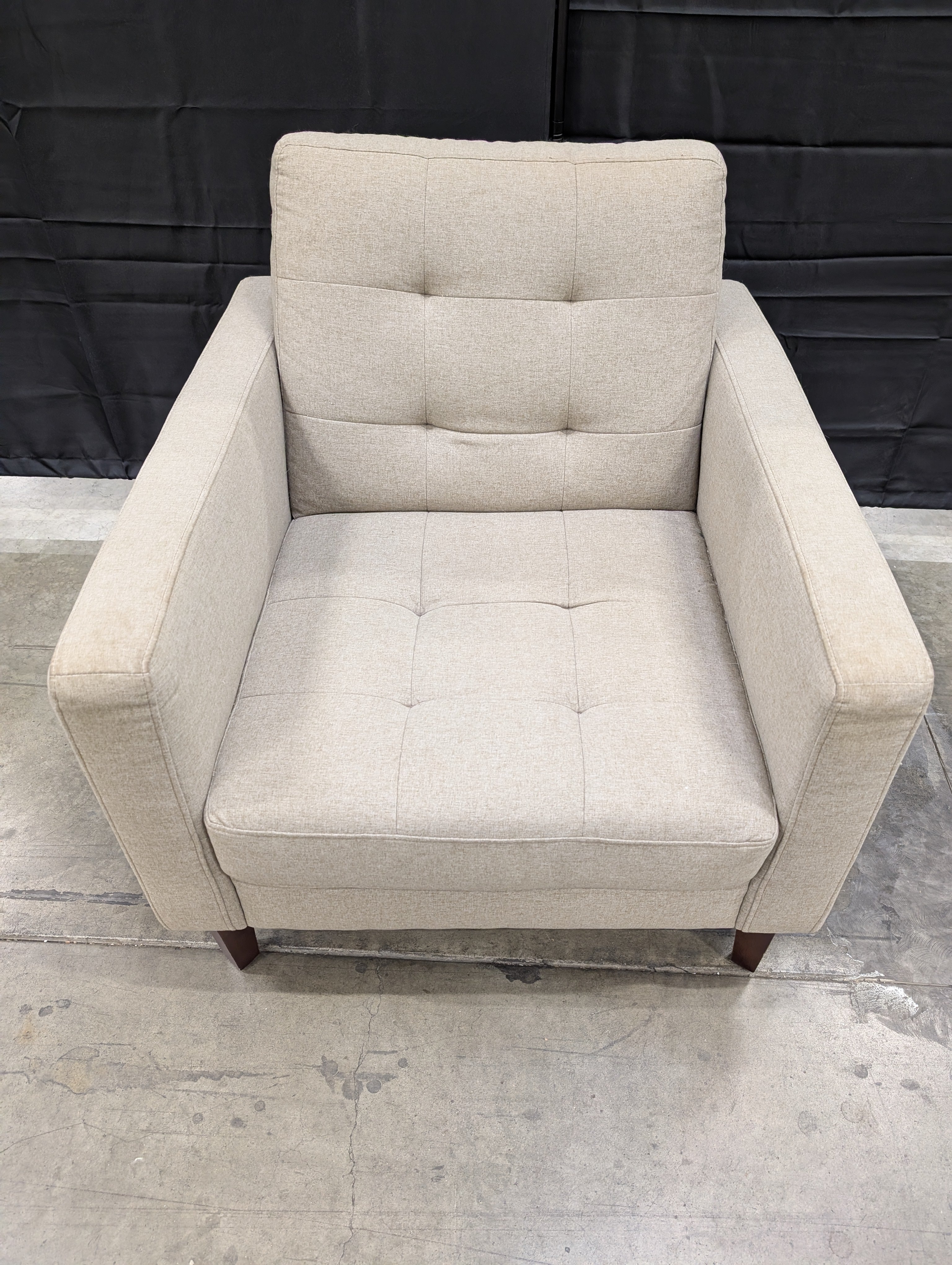 Modern Tufted Fabric Accent Chair - Beige Upholstered Armchair - Image 6