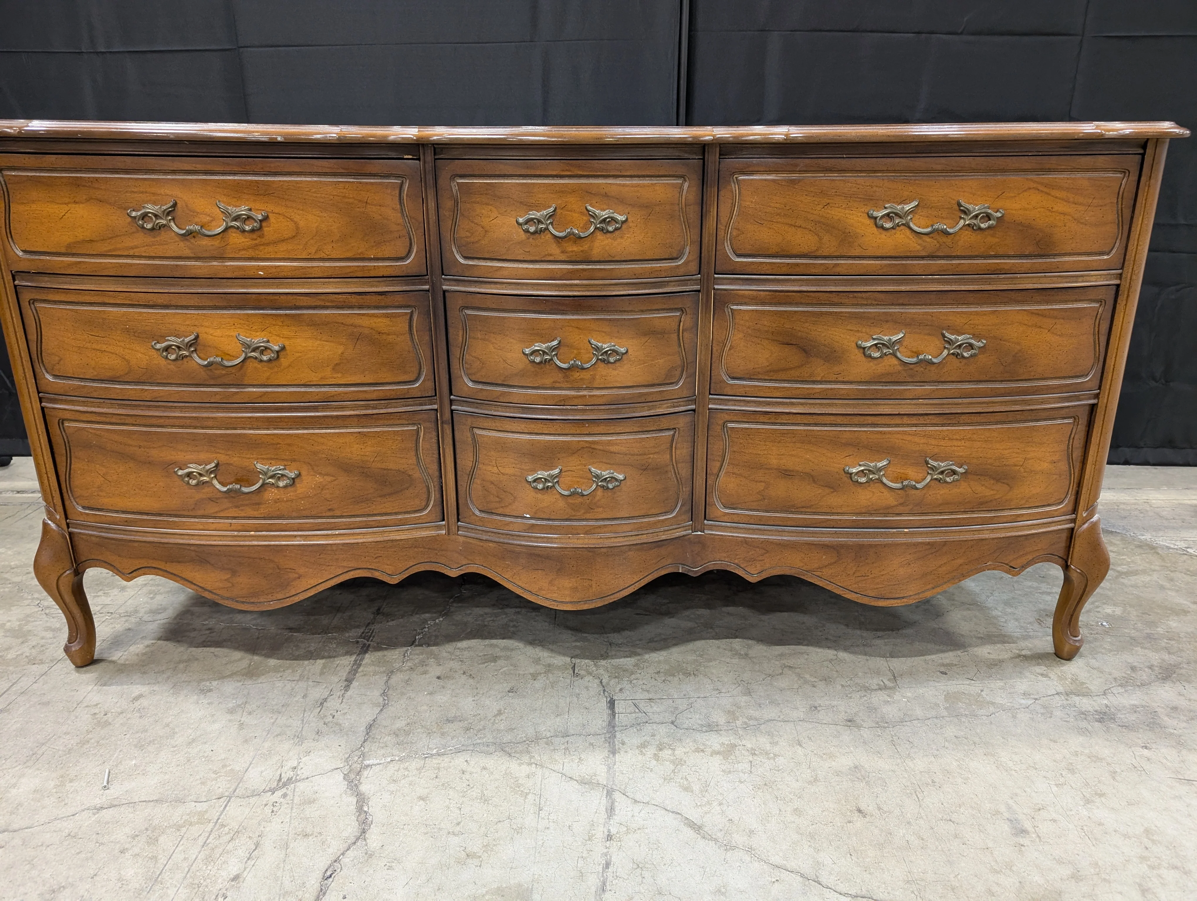 Traditional Curved Top Wooden Dresser - Image 2