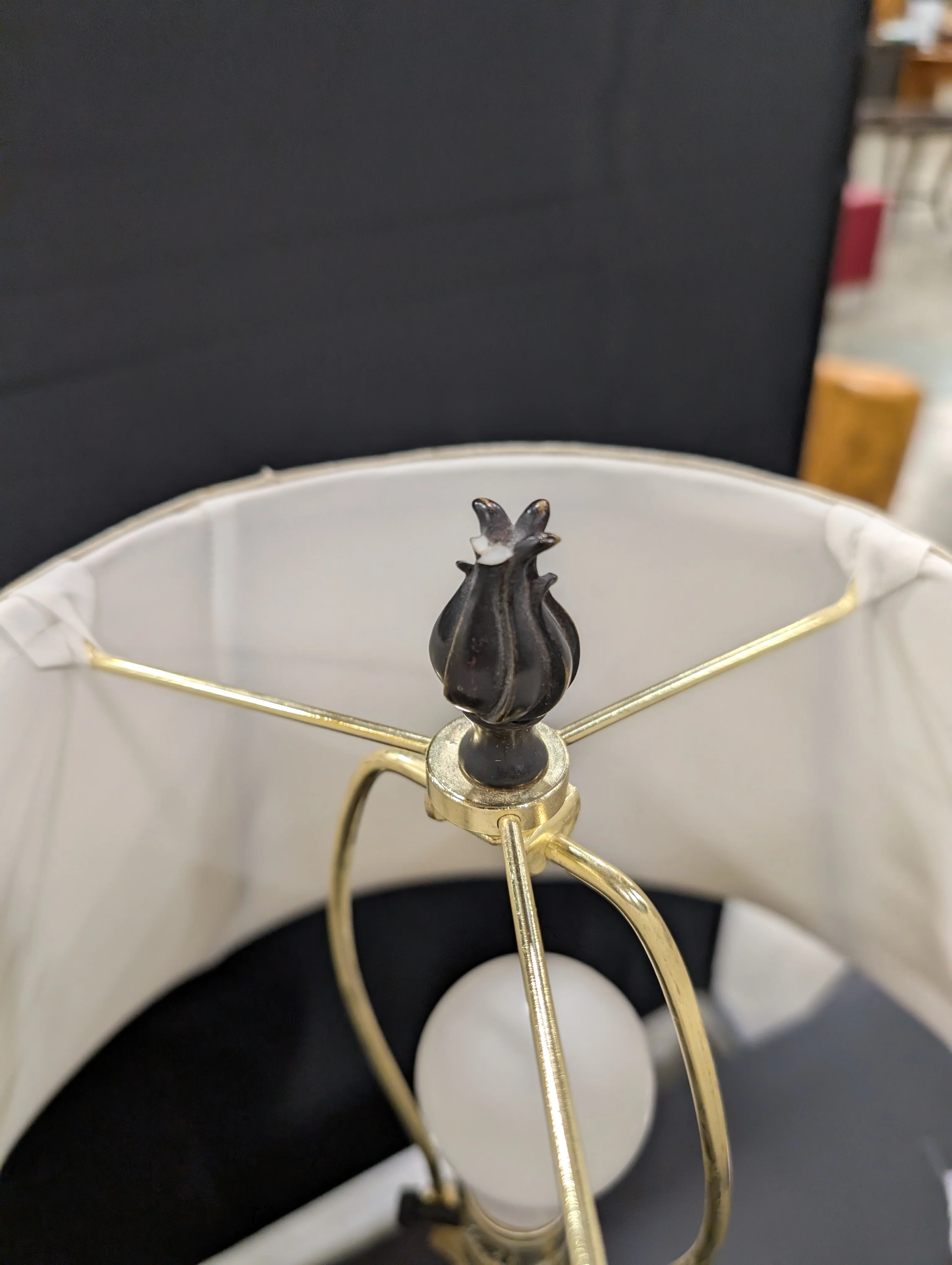 Traditional Dark Bronze Finish Table Lamp with Cream Bell Shade - Image 3