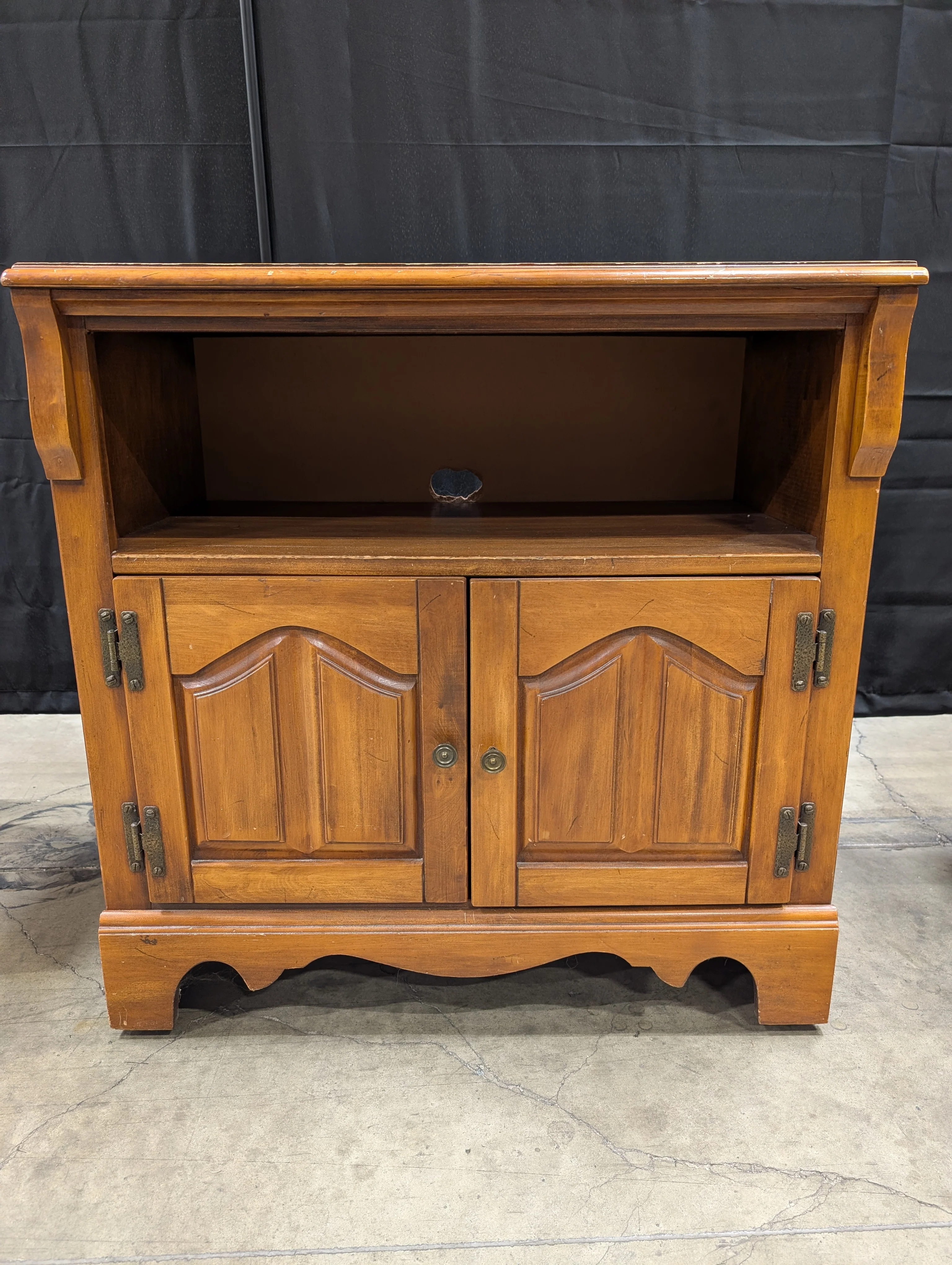 Traditional Wooden Console Cabinet with Record Storage