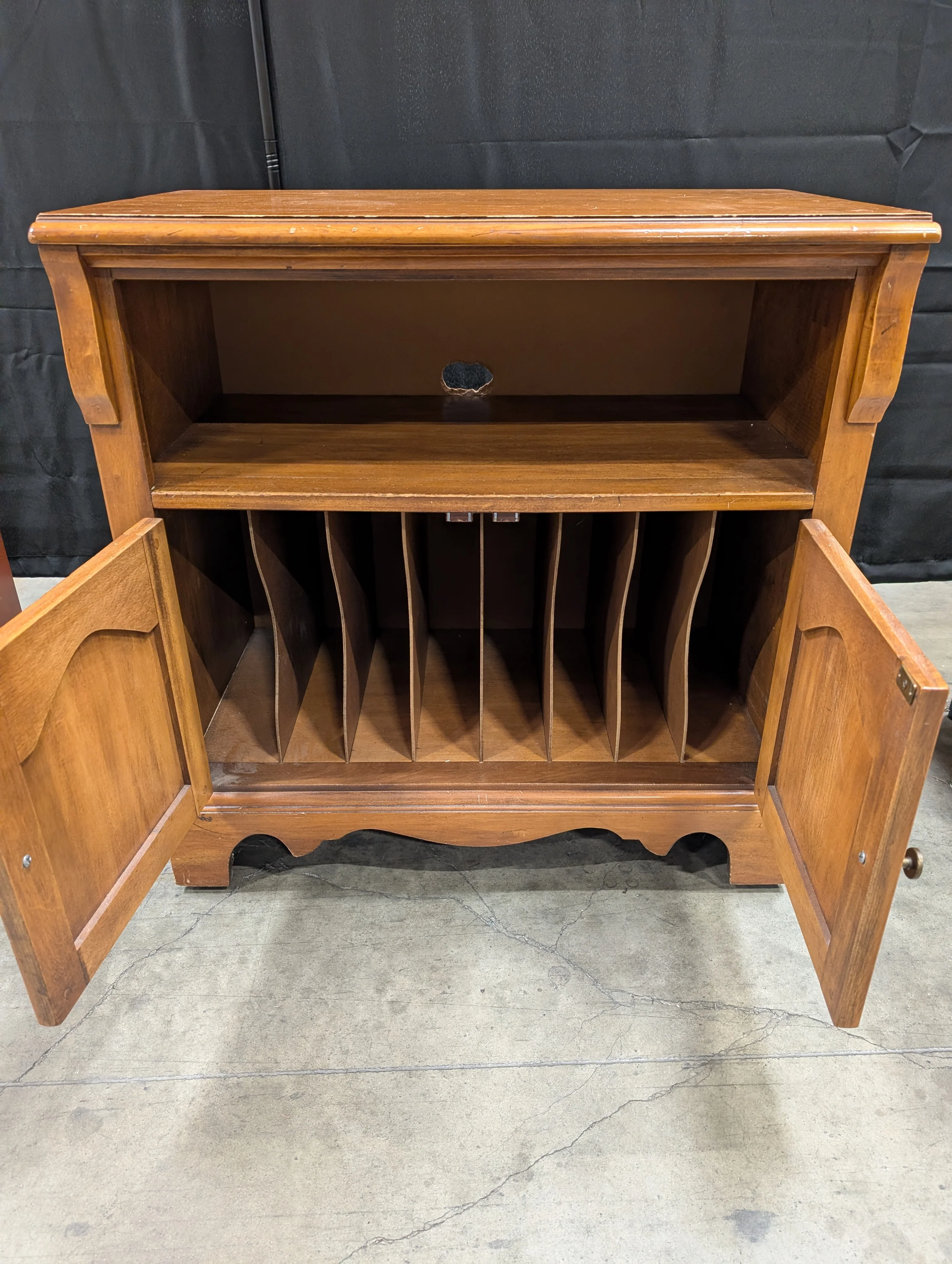 Traditional Wooden Console Cabinet with Record Storage - Image 5