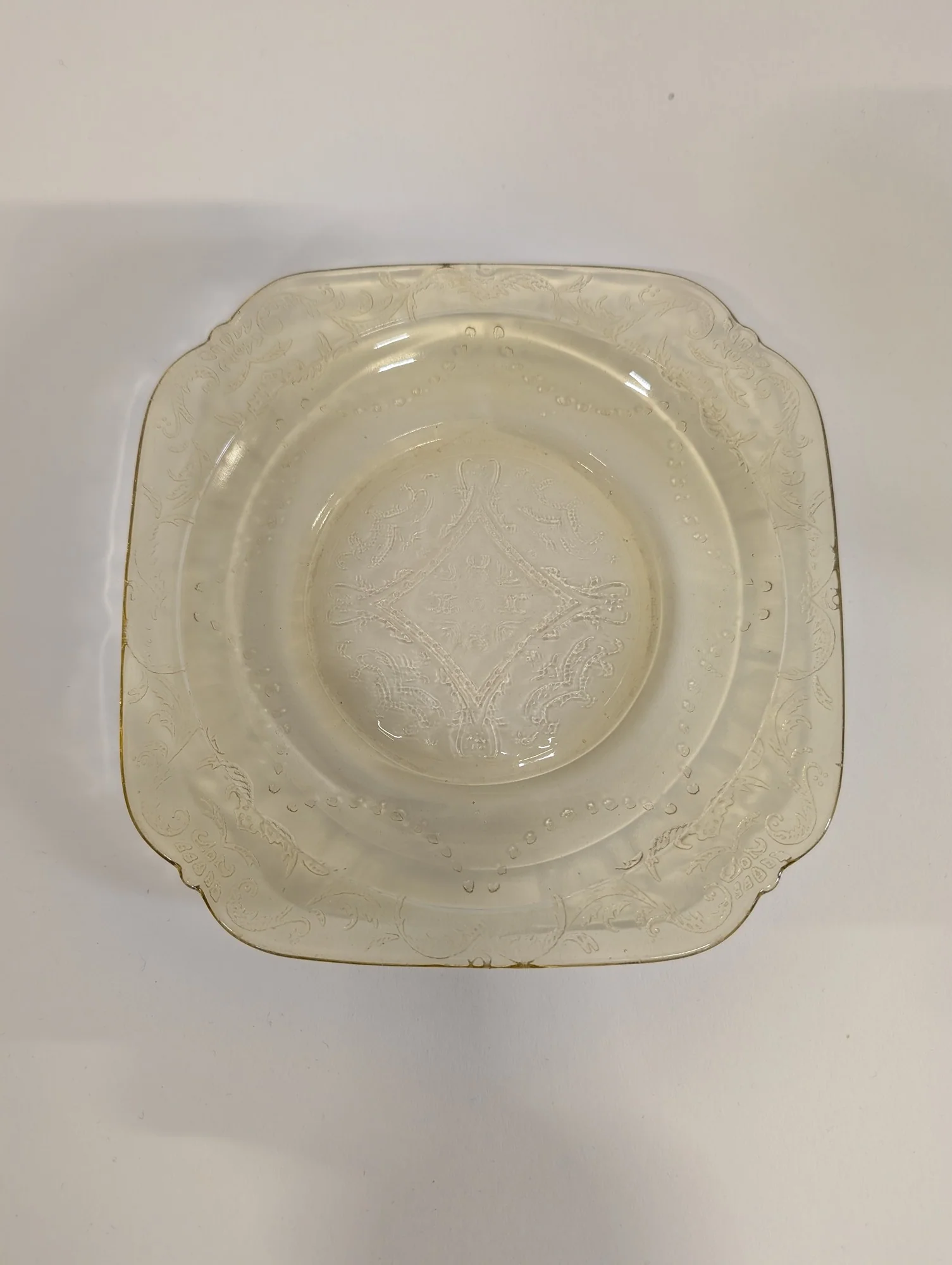 Vintage Yellow Depression Glass Square Plate - Image 4