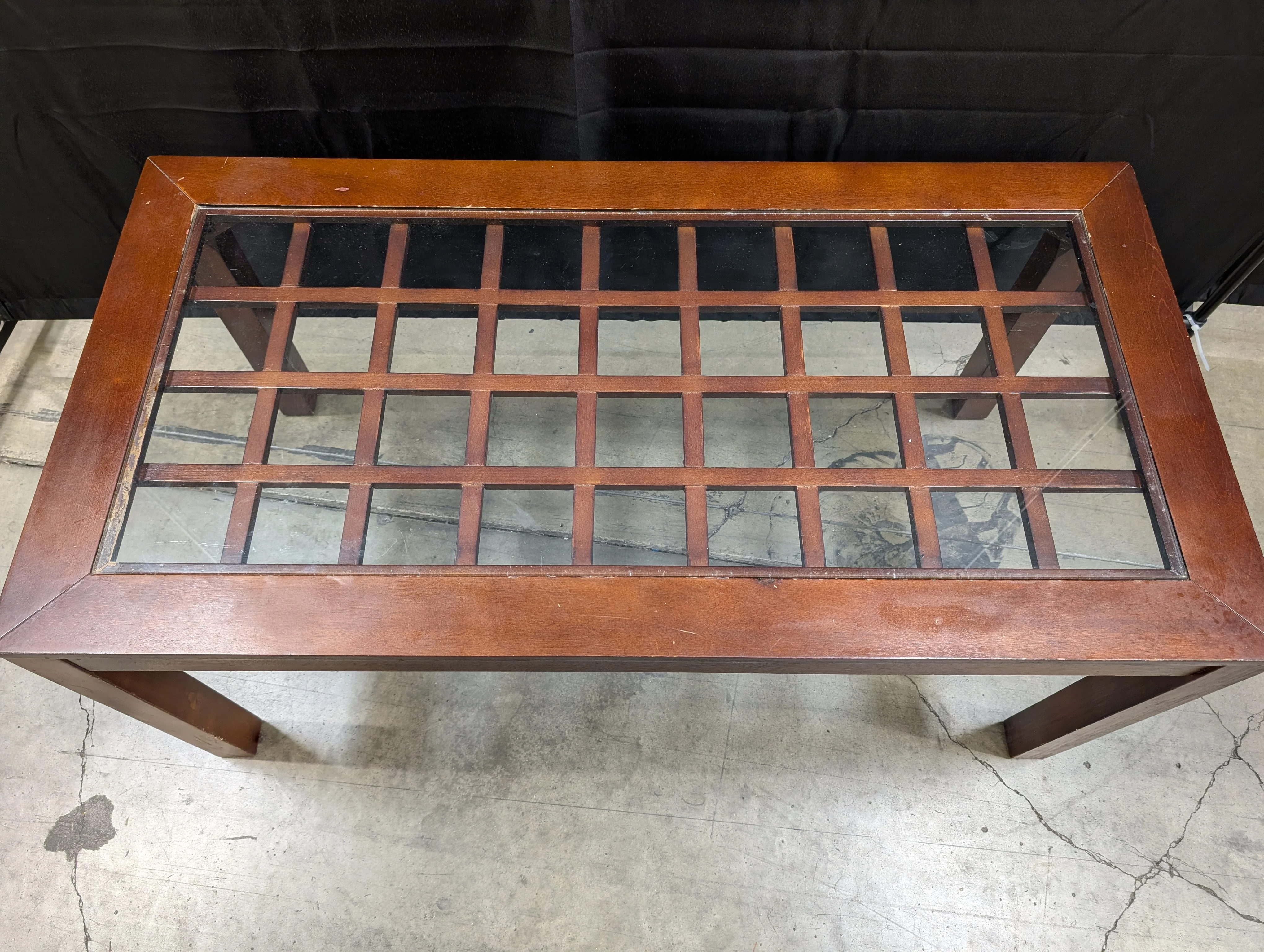 Rectangular Wood Coffee Table with Grid Glass Top - Image 2