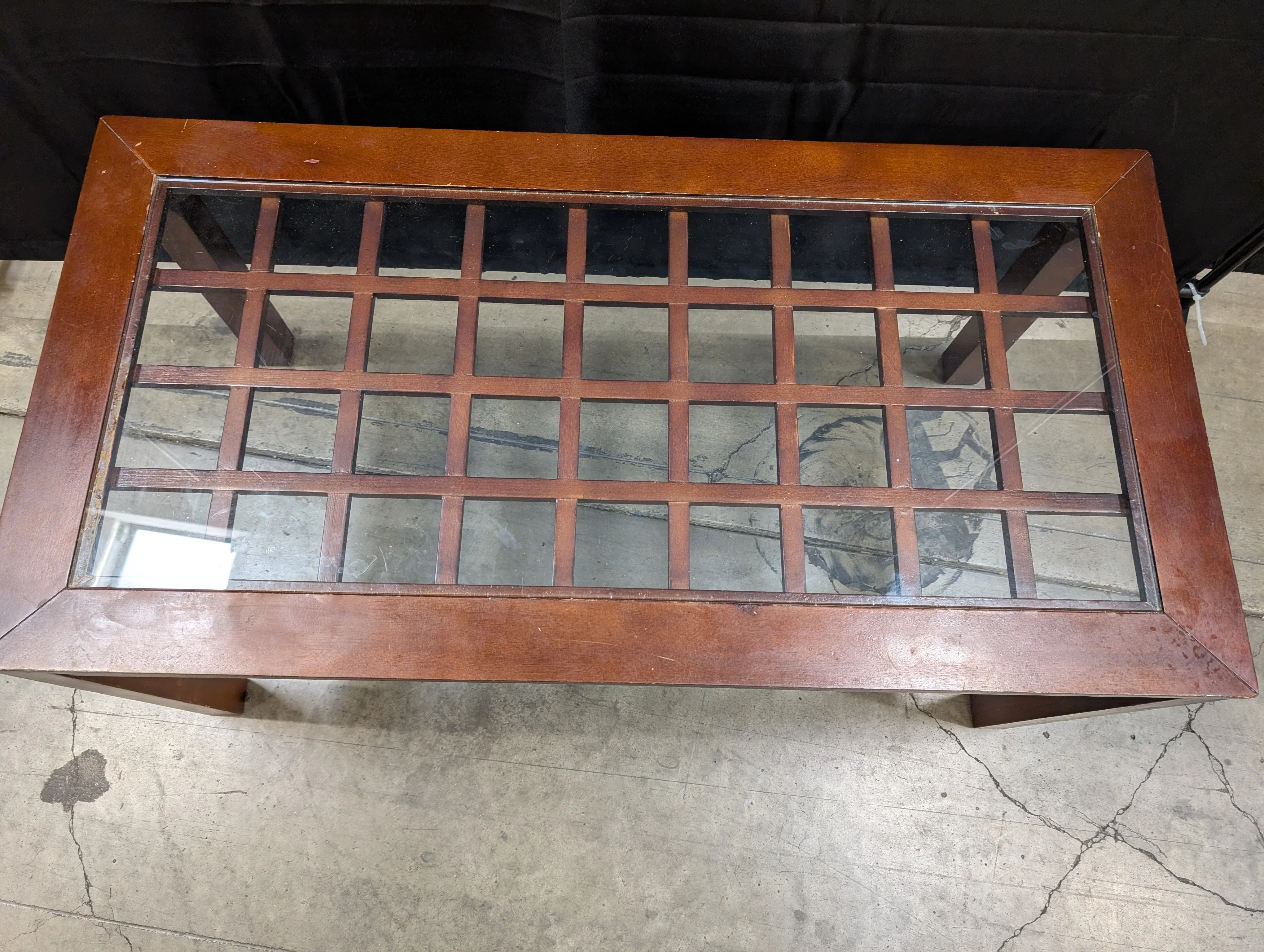 Rectangular Wood Coffee Table with Grid Glass Top - Image 3