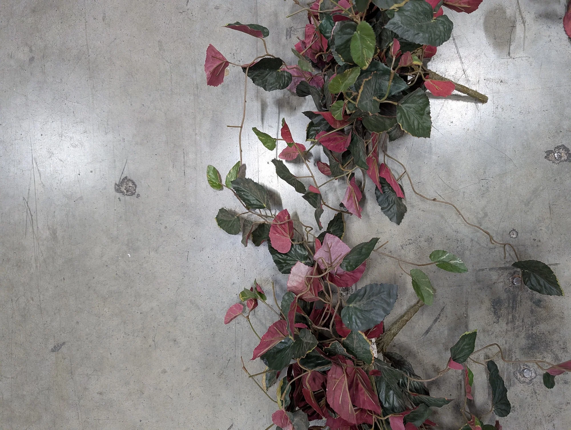 Vibrant Artificial Syngonium Garland Vine - Green & Pink Variegated Leaves