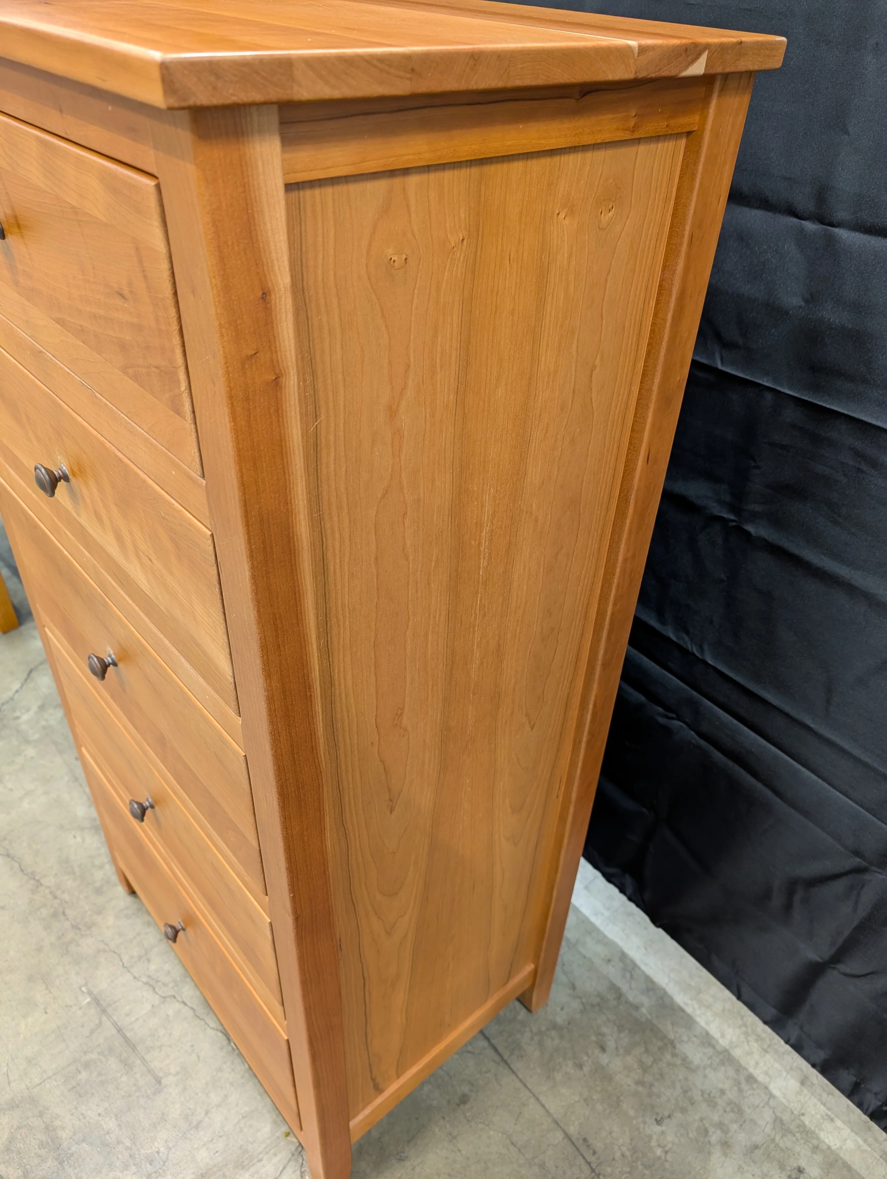Classic Cherry Wood 5-Drawer Tall Chest - Very Good Condition Storage - Image 5