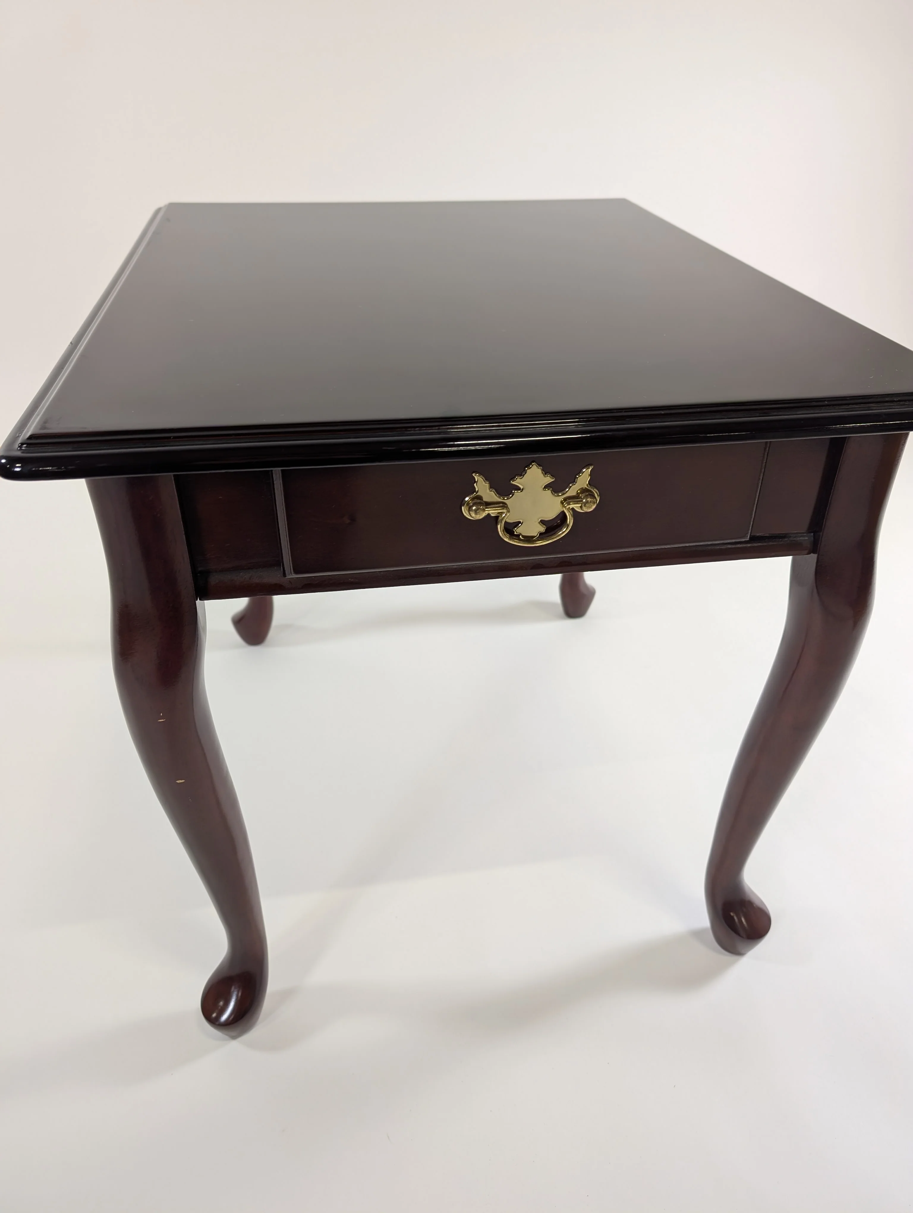 Traditional Dark Wood Side Table - Image 4