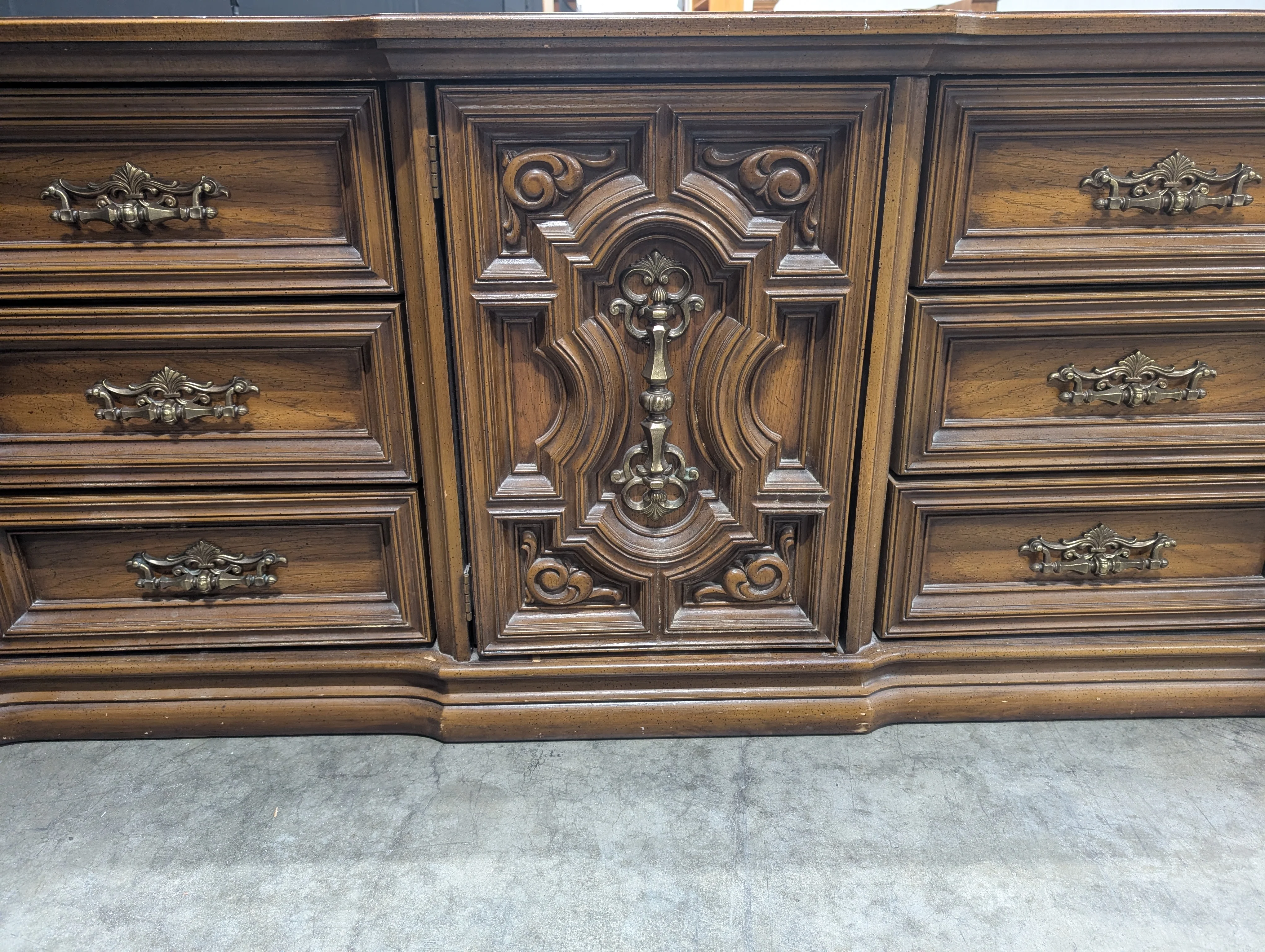 Ornate Traditional Dark Wood Dresser with Nine Drawers and Two Carved Mirrors - Image 4