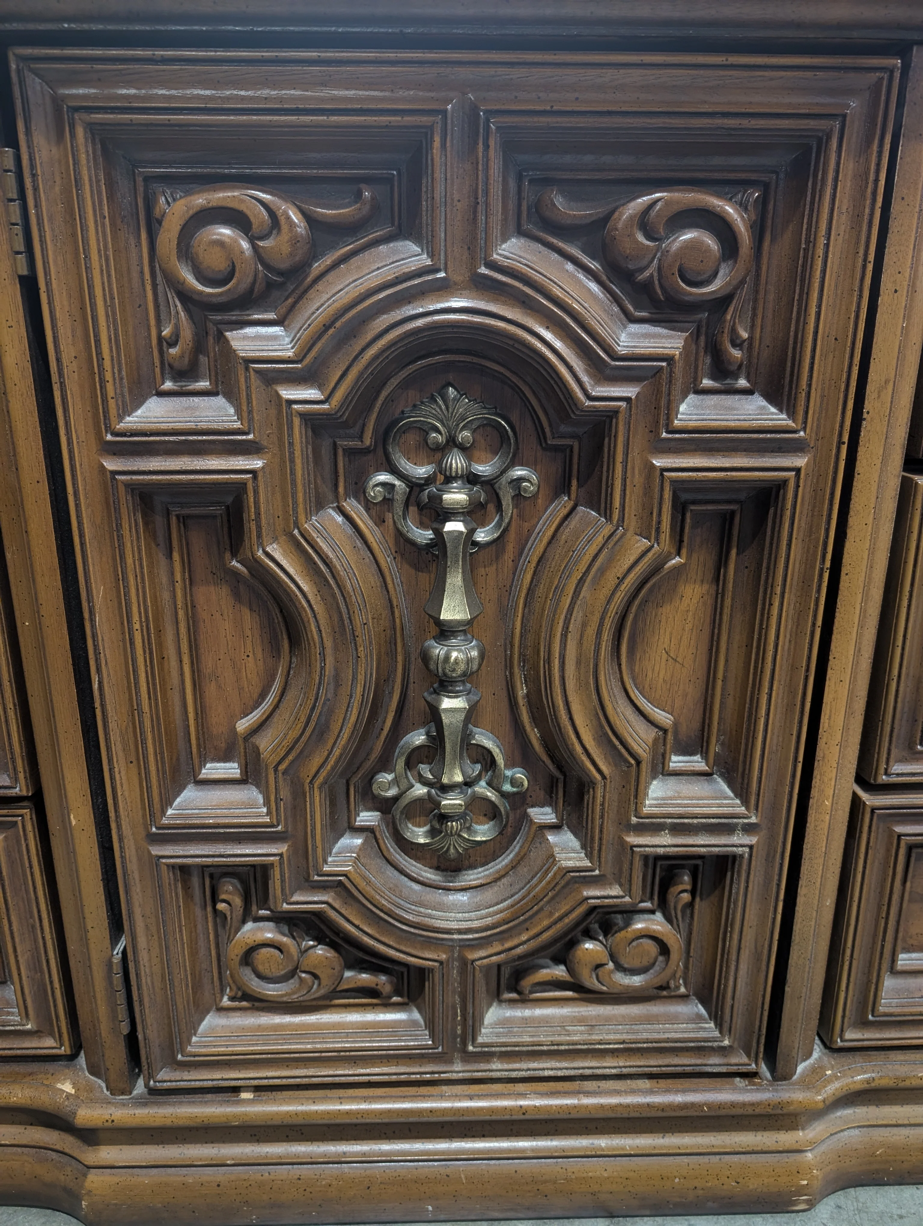 Ornate Traditional Dark Wood Dresser with Nine Drawers and Two Carved Mirrors - Image 6