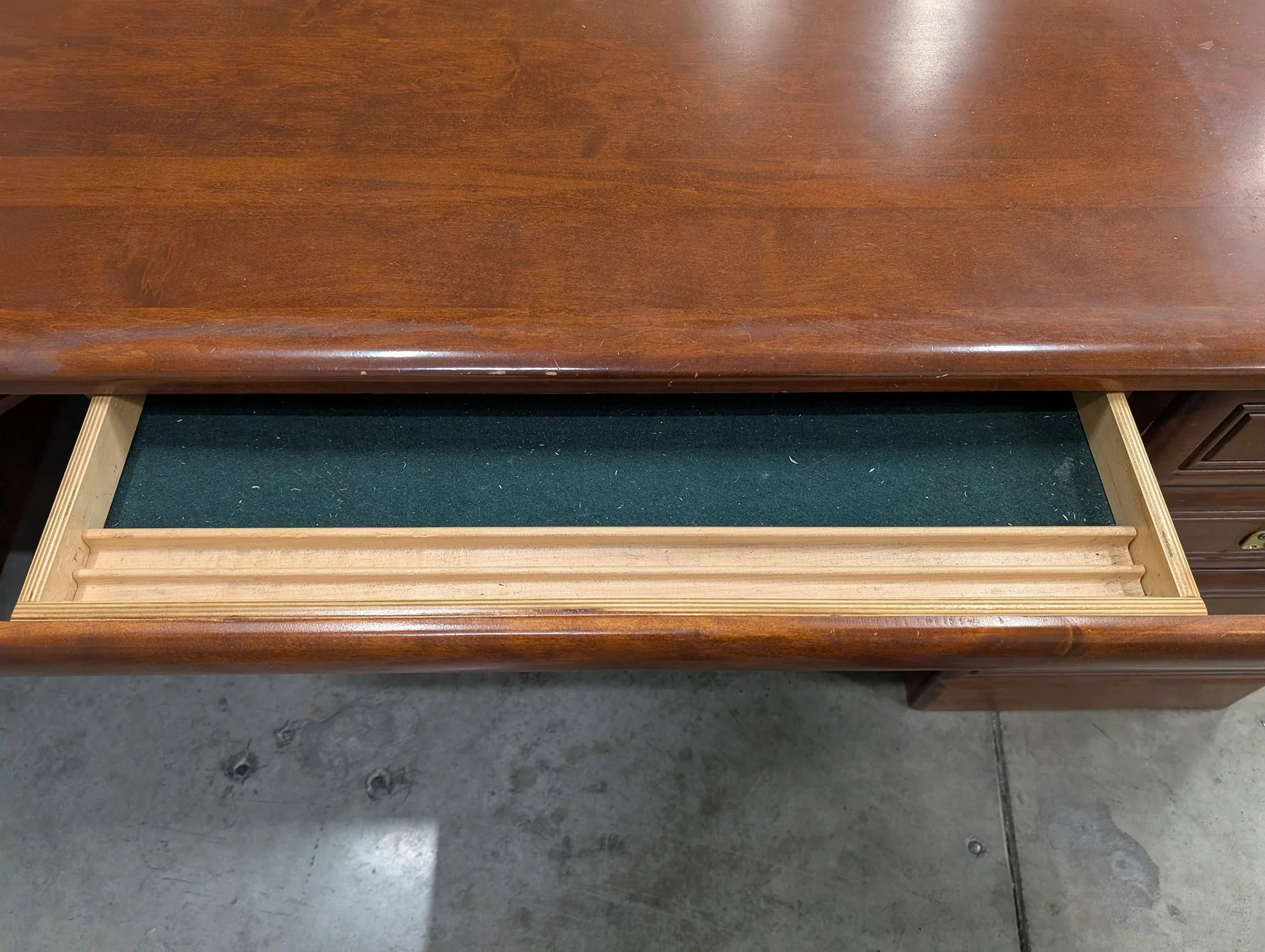 Sturdy Traditional Wood Office Desk with Storage - Reddish-Brown Finish - Image 3
