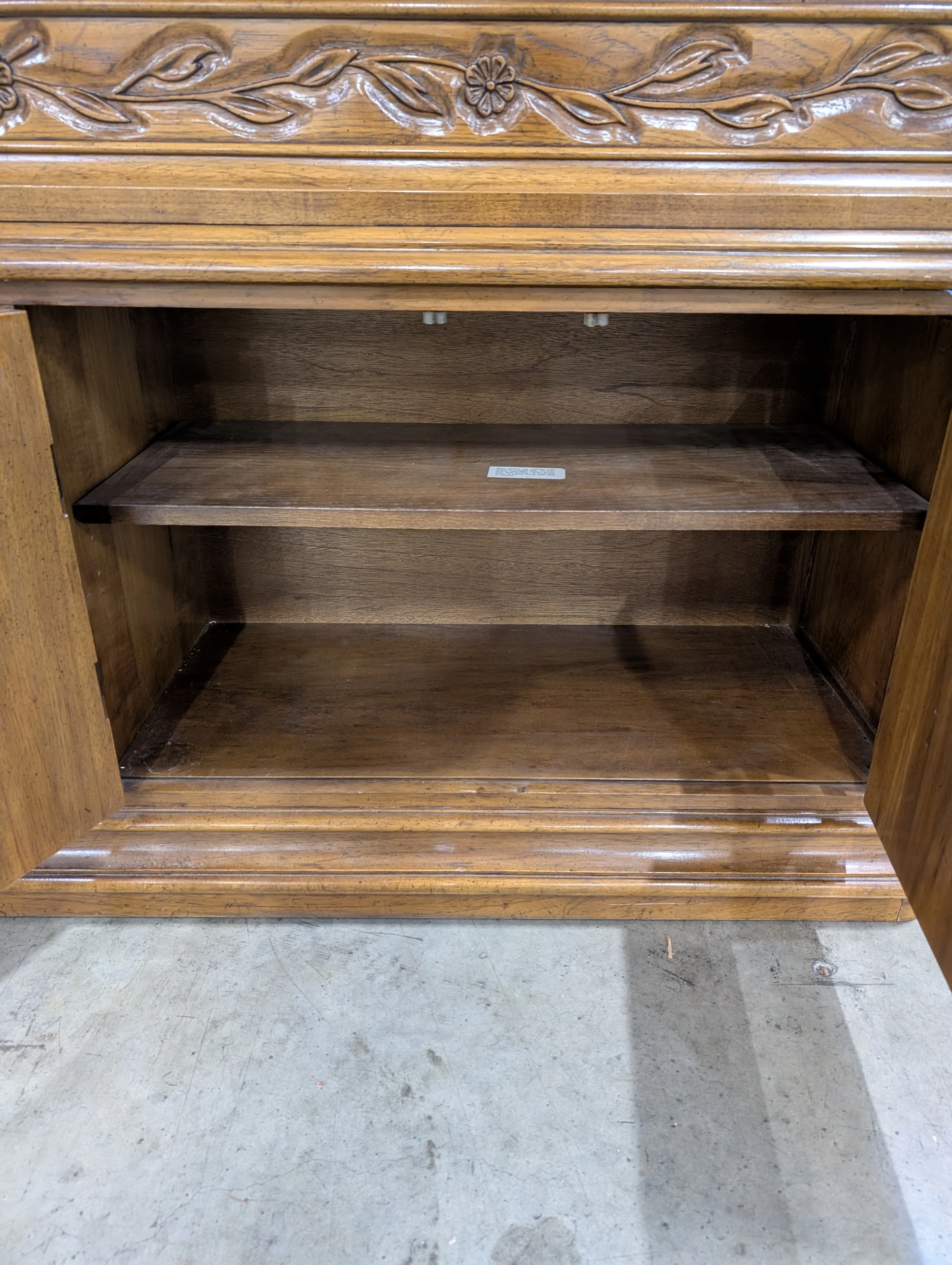 Drexel Touraine II Pecan French Country China Display Cabinet. - Image 16
