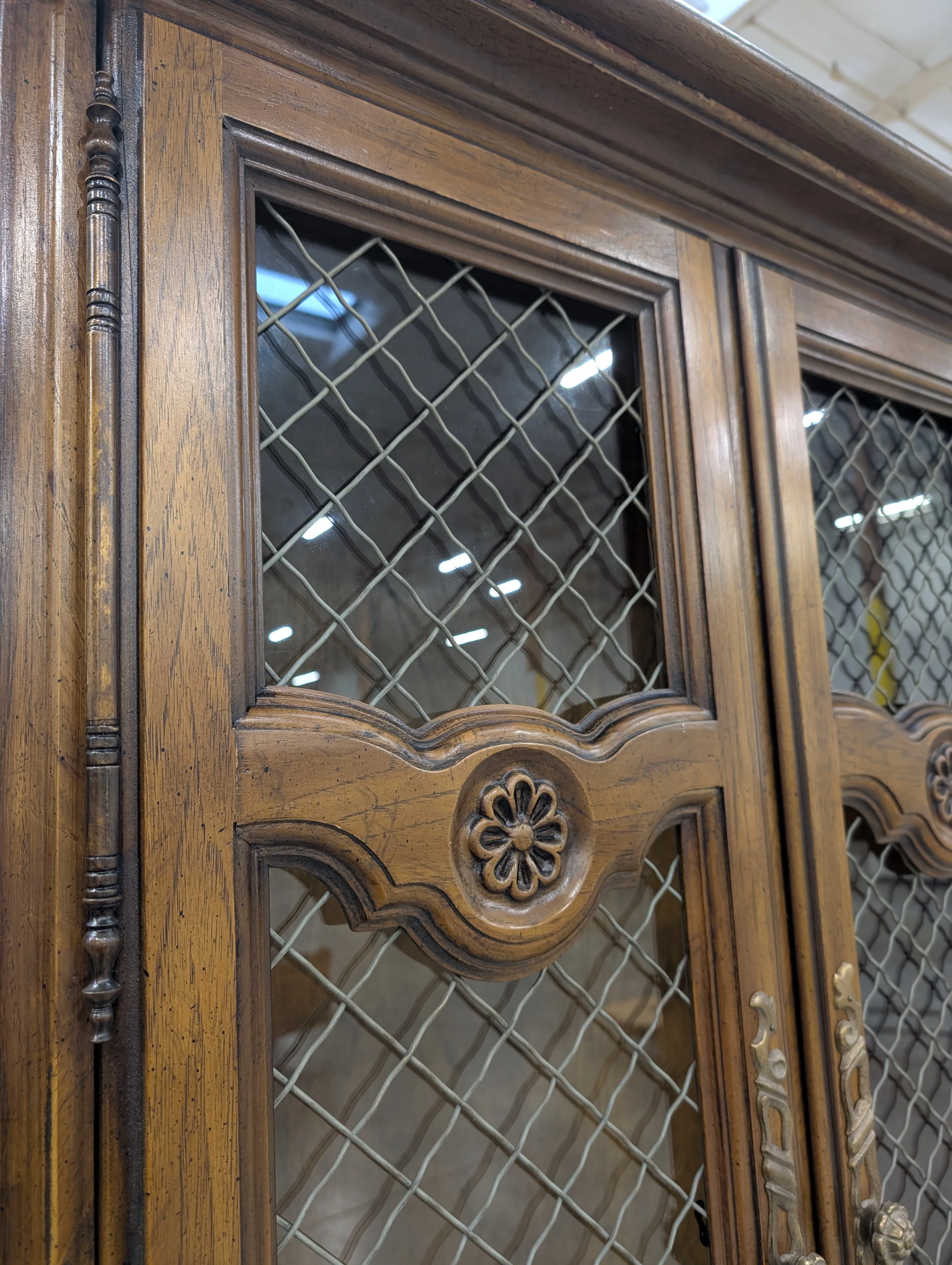 Drexel Touraine II Pecan French Country China Display Cabinet. - Image 8