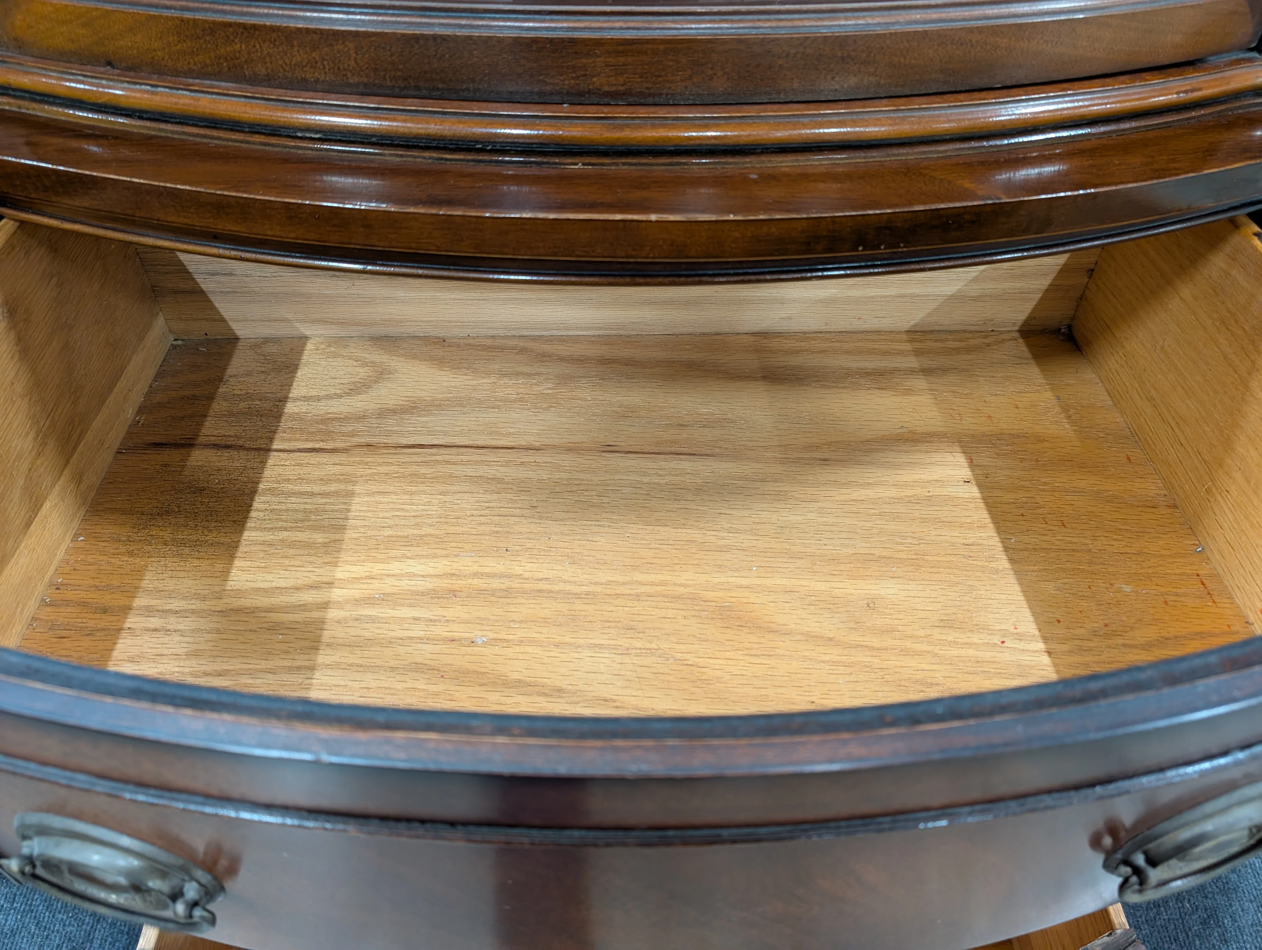 Drexel Curved Glass Door Display Cabinet - Image 8