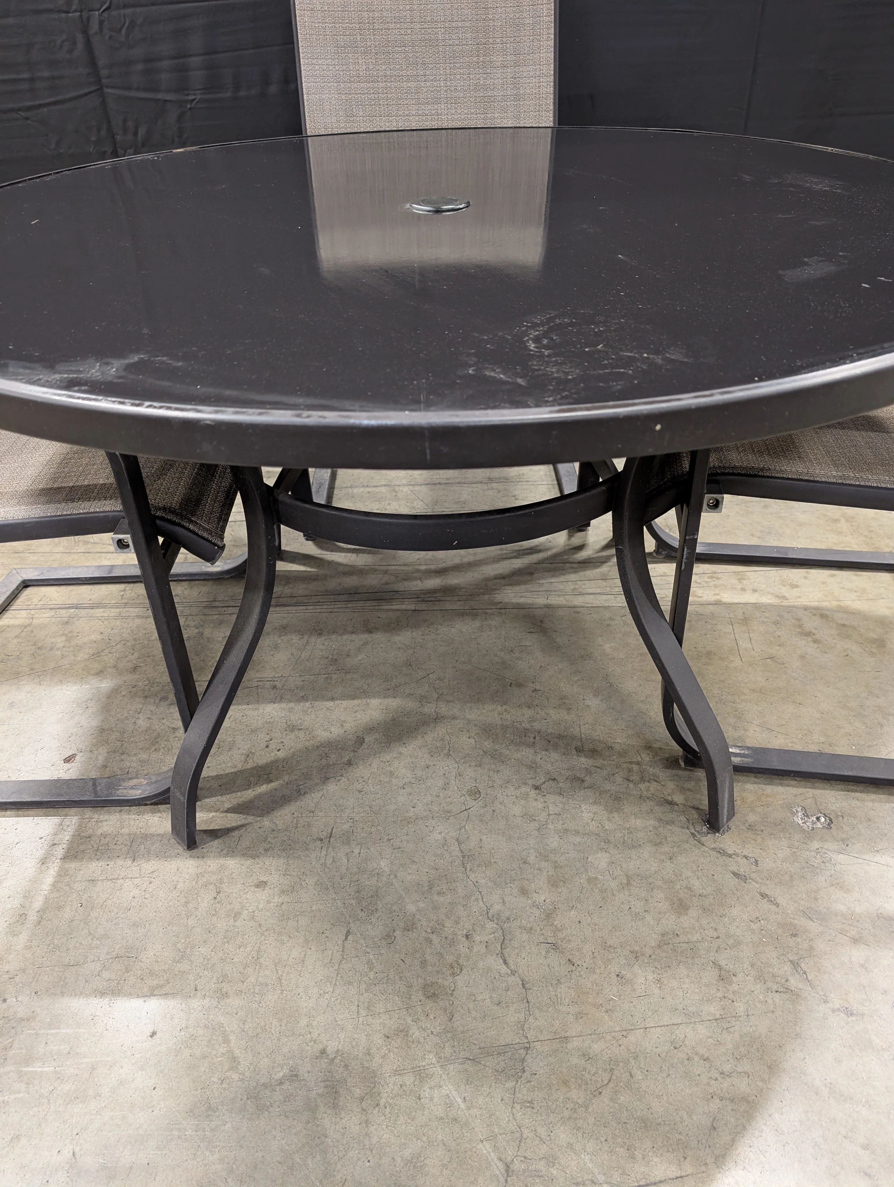 Modern Outdoor Patio Dining Set with Glass Top Table and Sling Chairs - Image 5