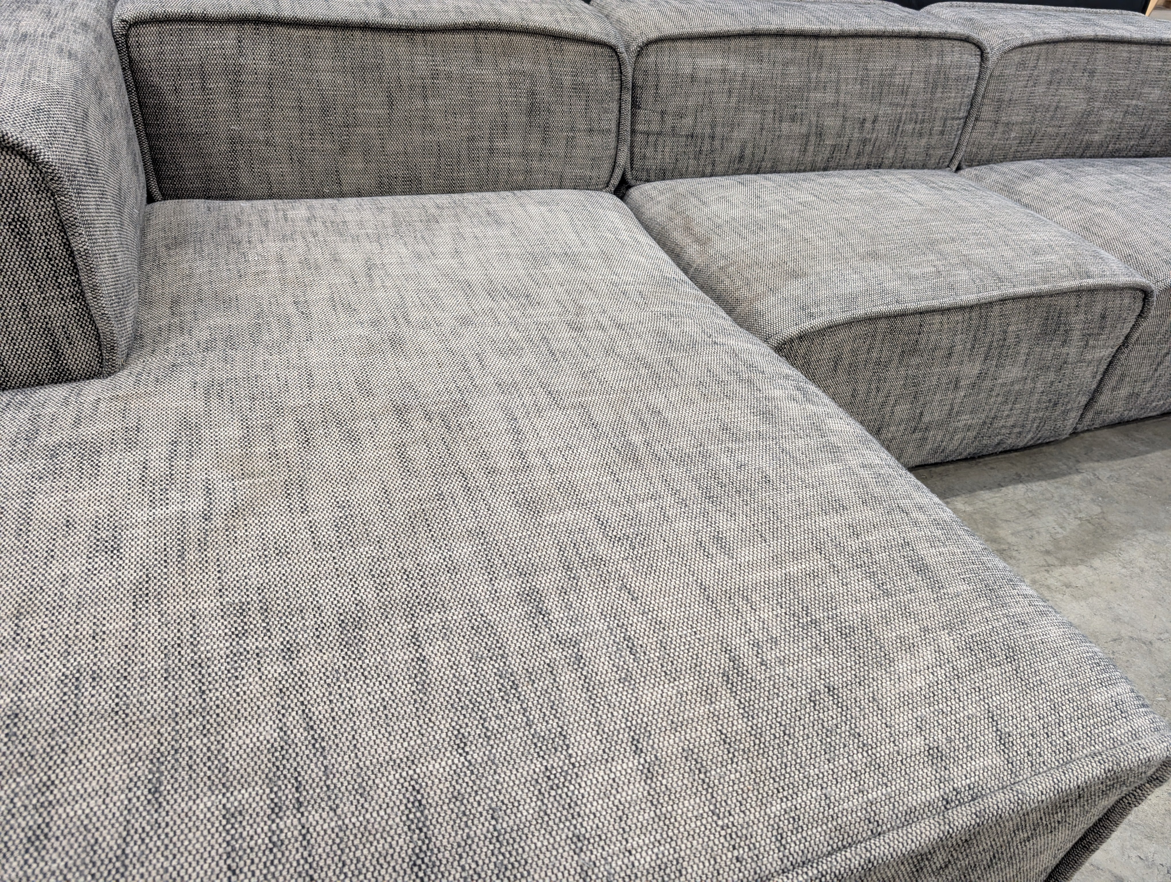 Contemporary Grey Fabric Modular Sectional Sofa - Image 4