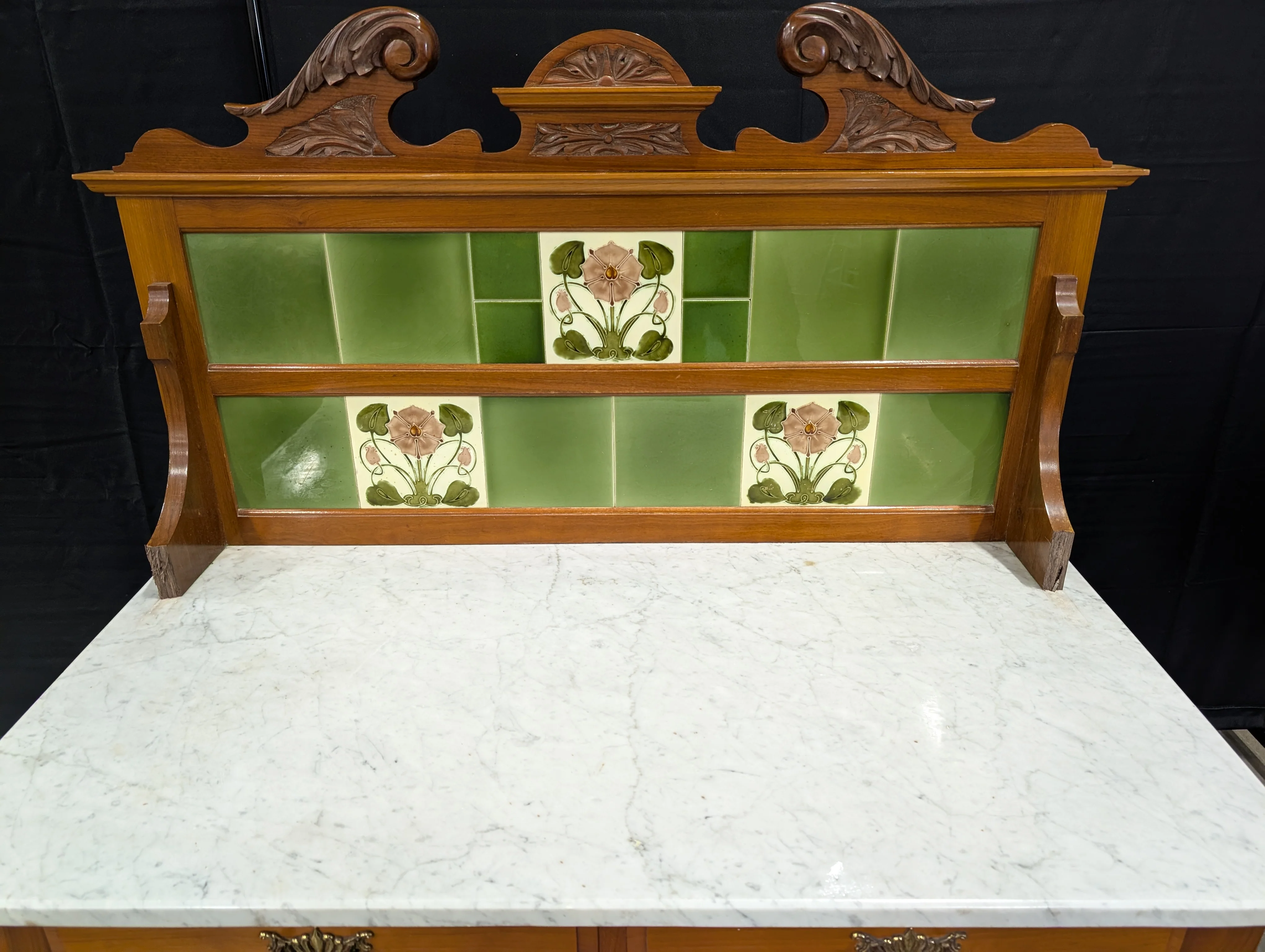 A. De Gruchy & Co. Ltd Old Victorian Washstand - Image 4