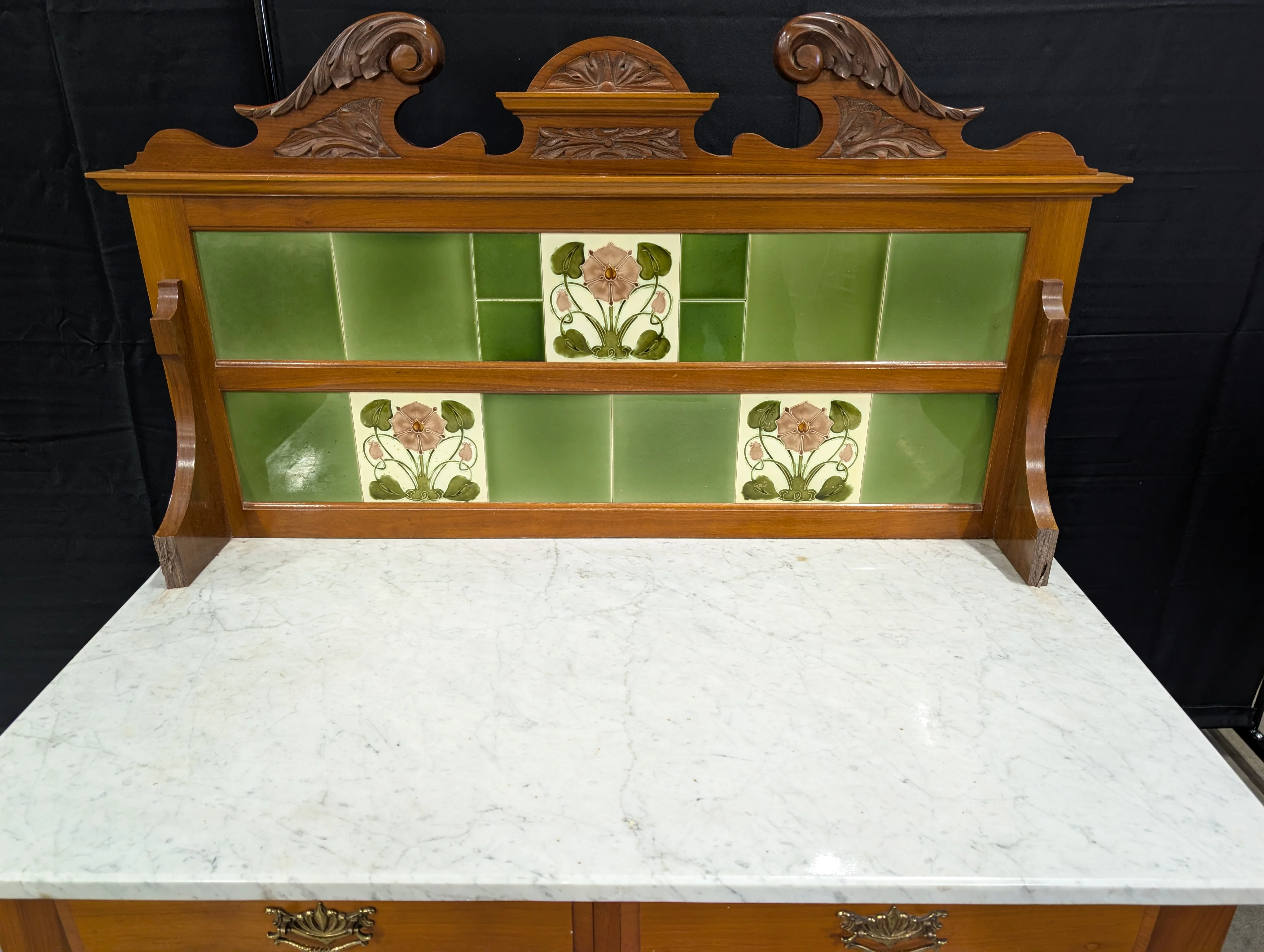 A. De Gruchy & Co. Ltd Old Victorian Washstand - Image 5