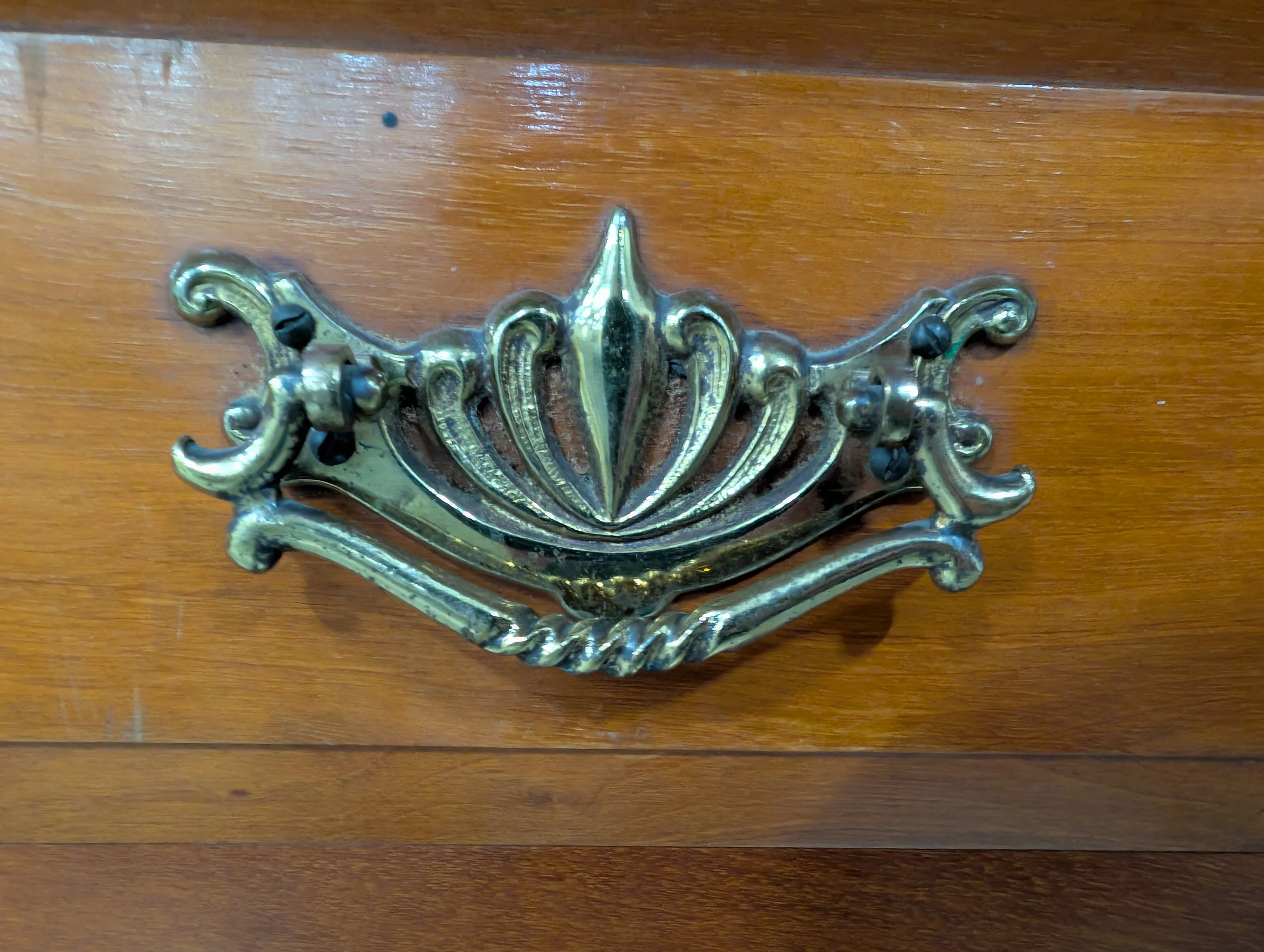 A. De Gruchy & Co. Ltd Old Victorian Washstand - Image 6