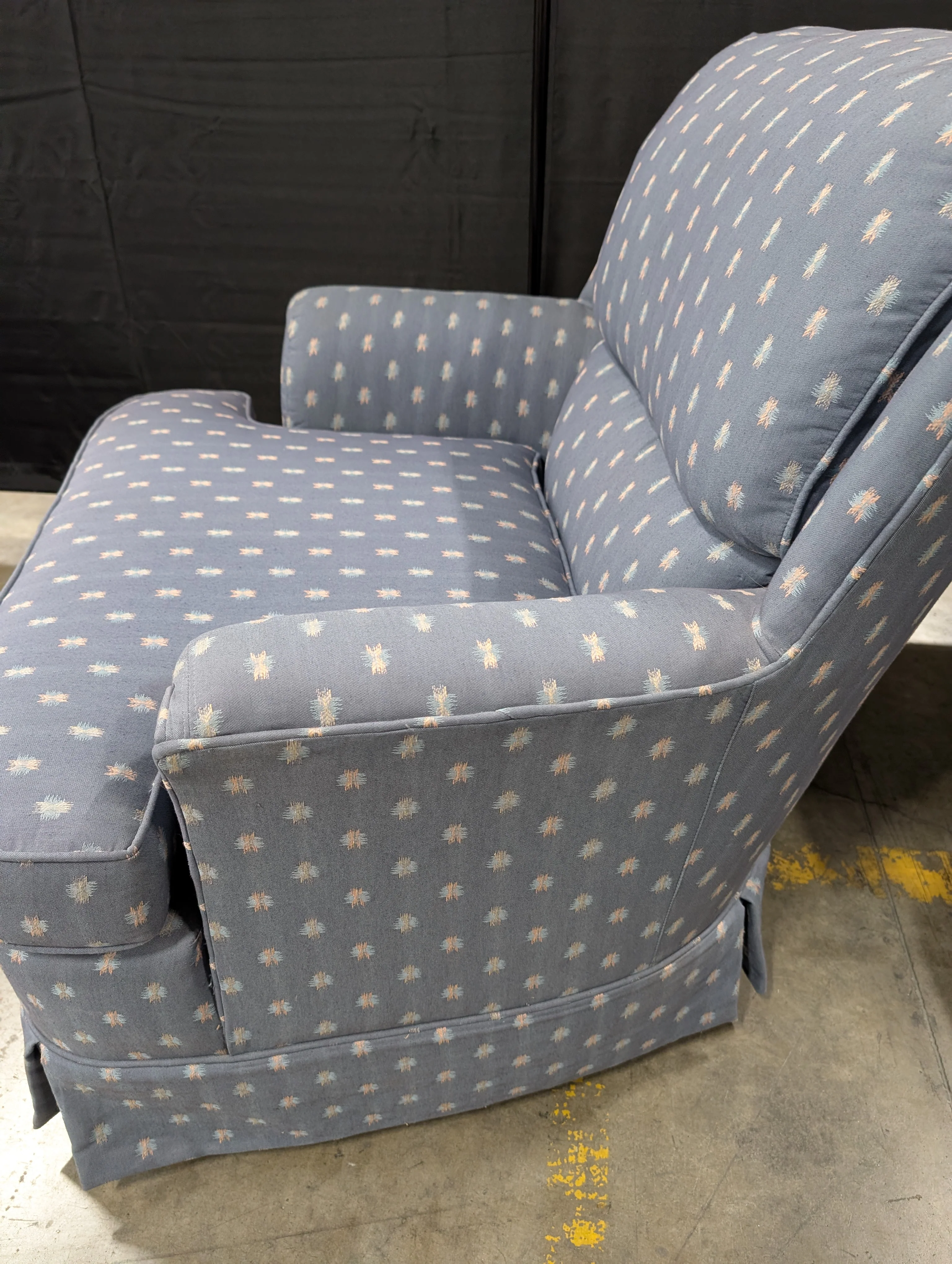WIDE-AWAKE ORIGINALS Upholstered Club Chair with Patterned Fabric - Image 5