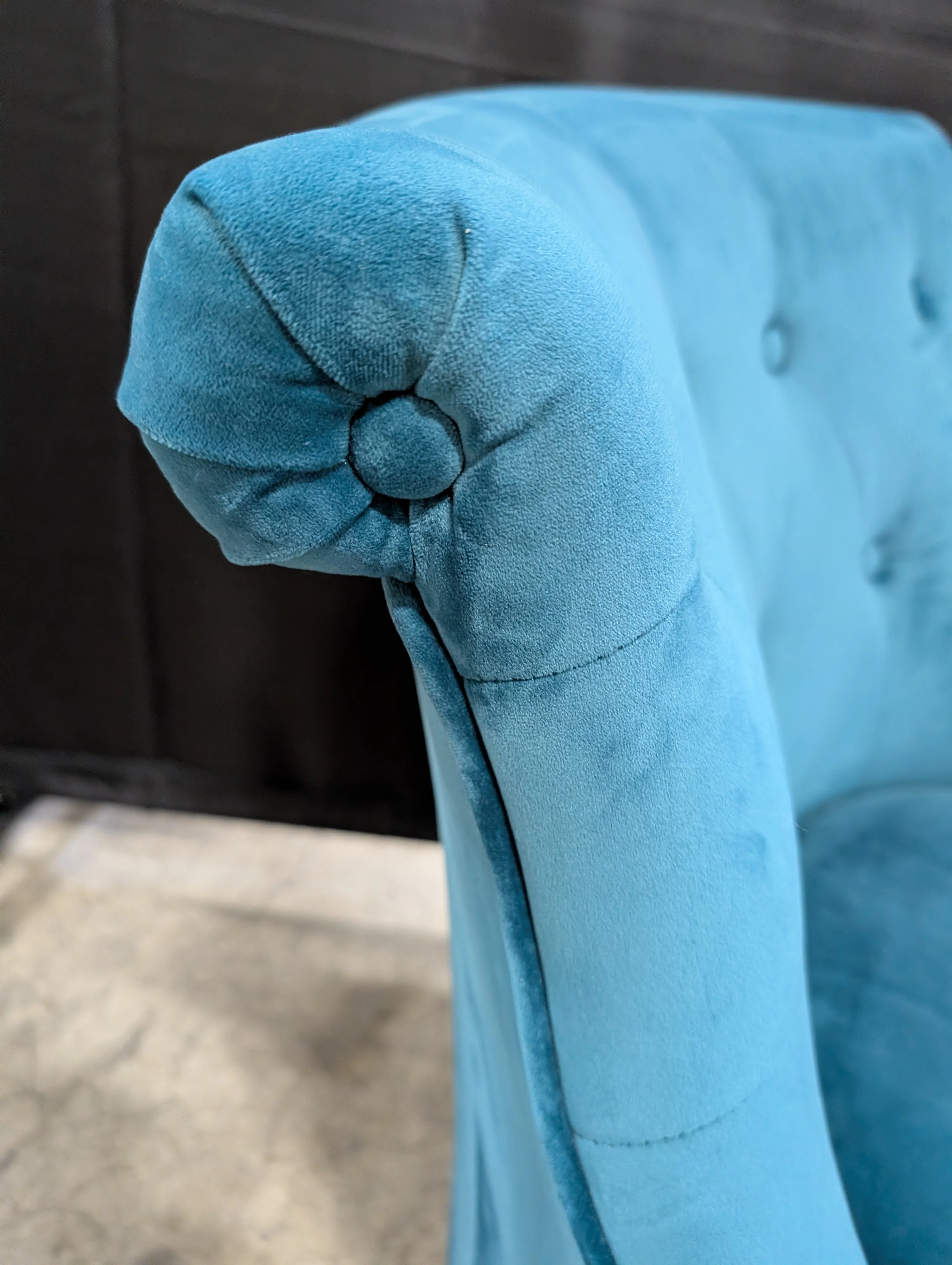 Teal Tufted Velvet Accent Chair - Image 7