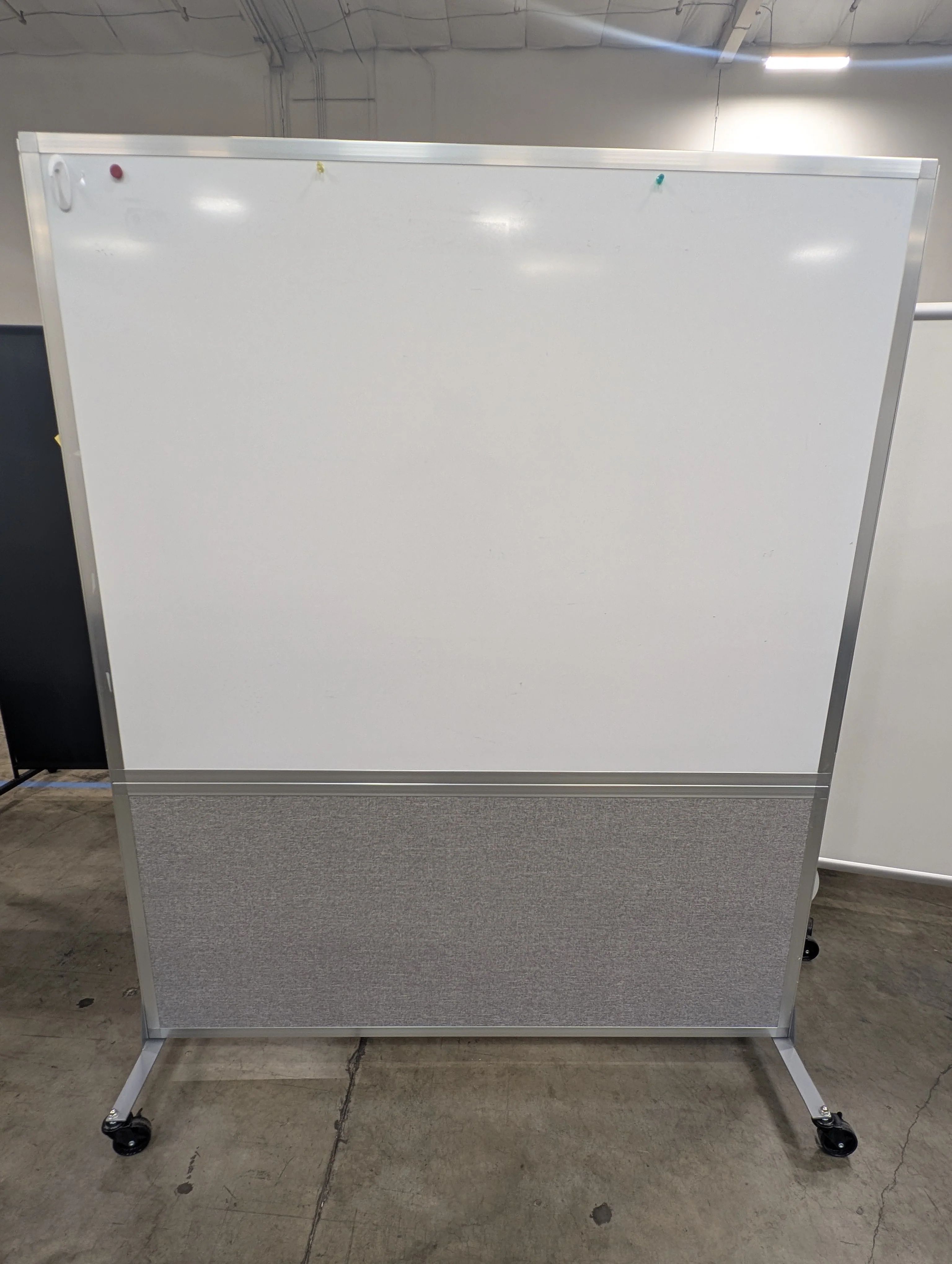 Rolling Office Partition with Whiteboard and Grey Fabric Panel - Image 2