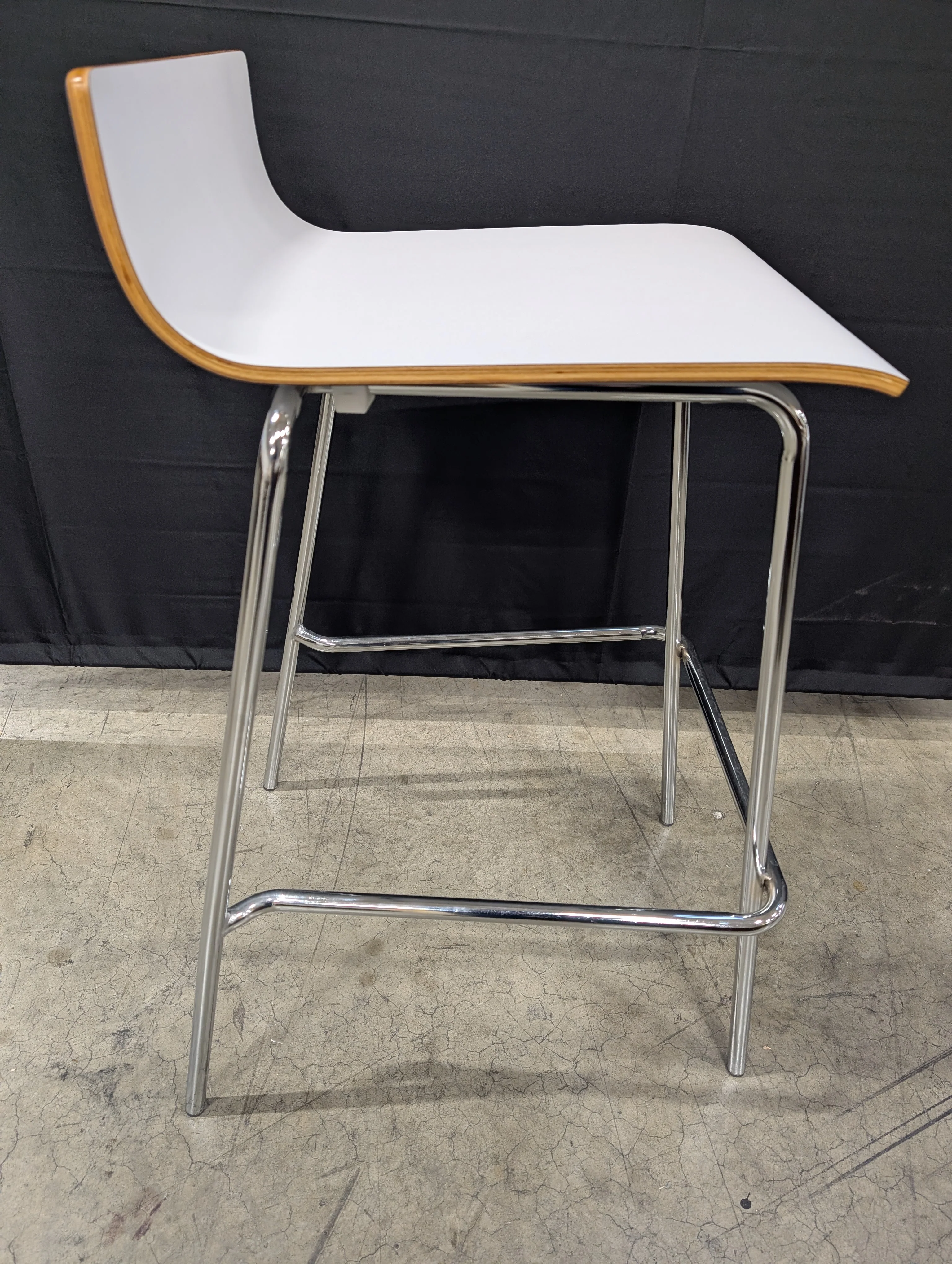 Modern White Counter Stool with Chrome Base - Image 3