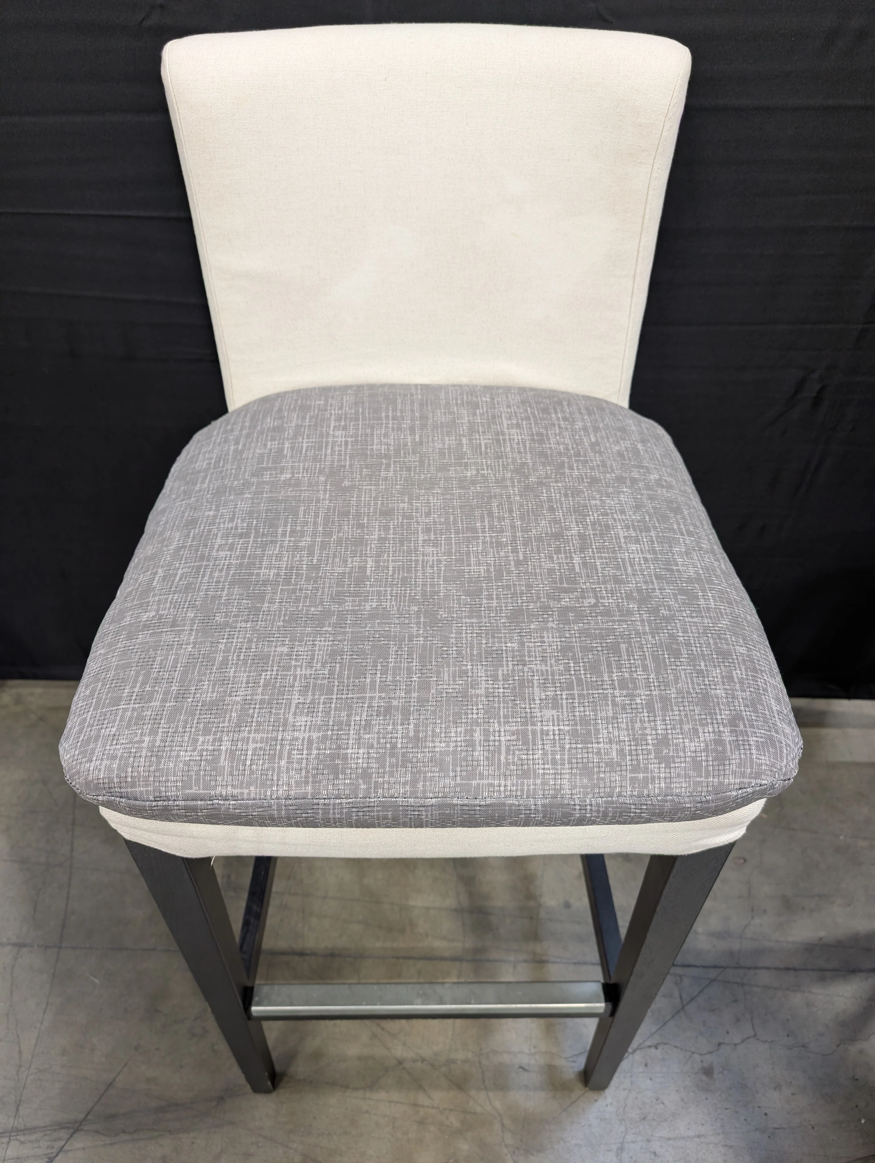 Beige Stool with cover - Image 3