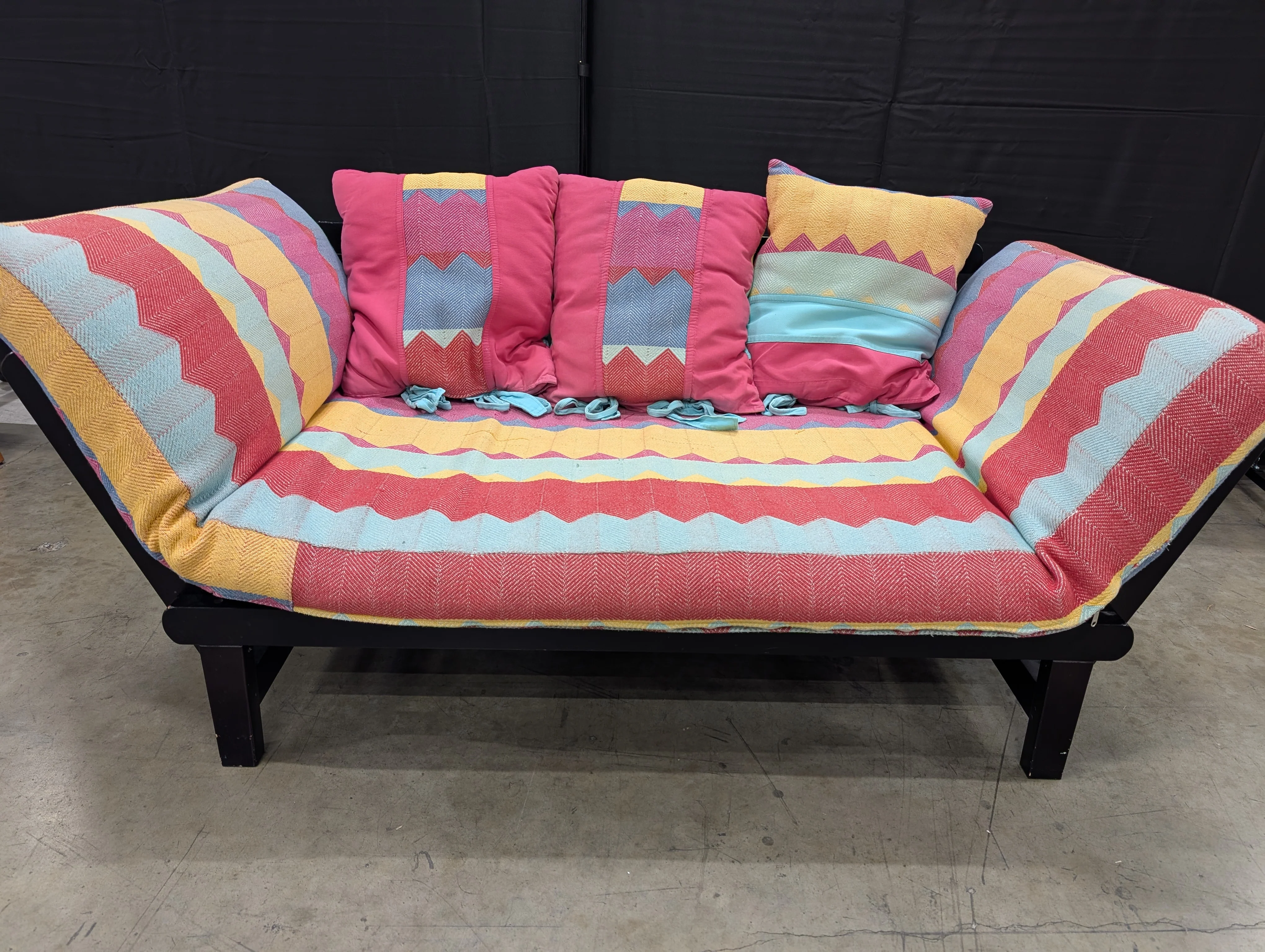 Vibrant Multi-Color Geometric Pattern Daybed Sofa - Image 2