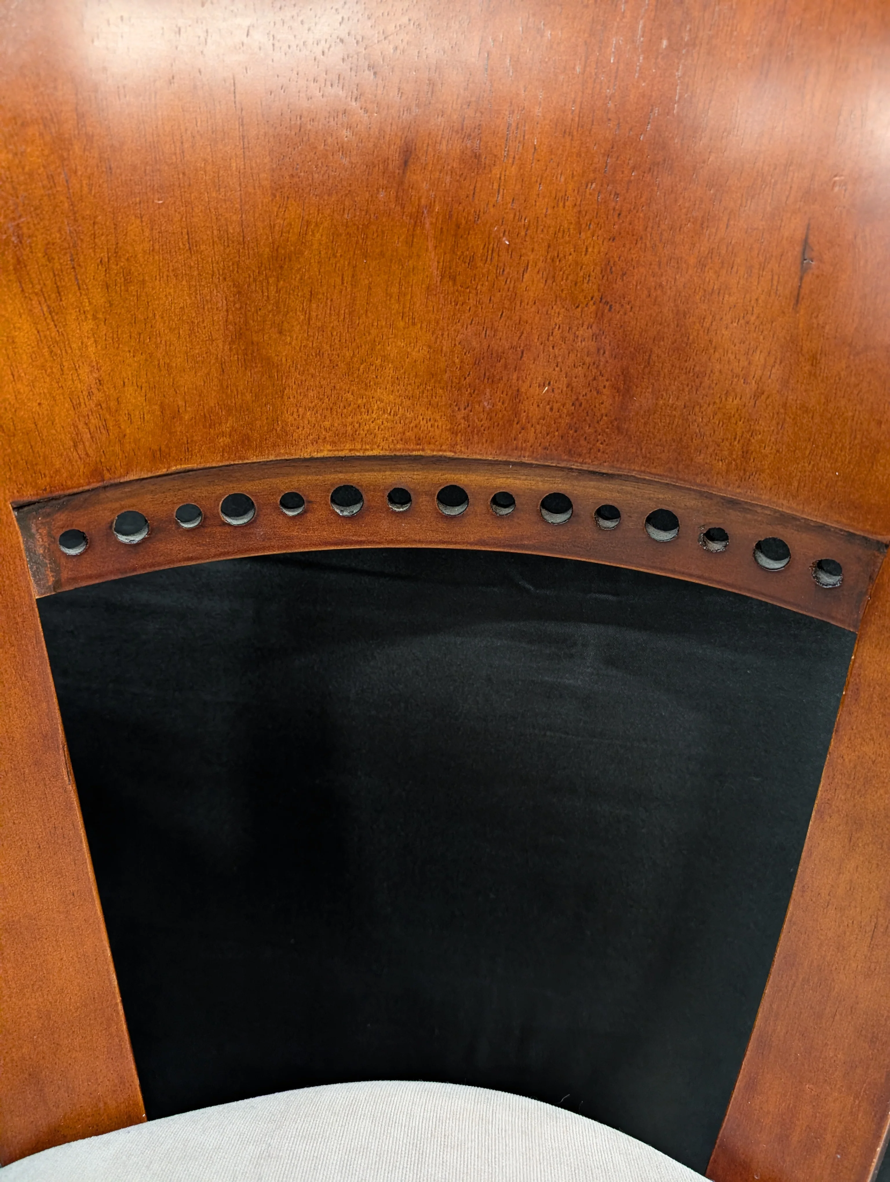 Traditional Dark Wood Oval Dining Table with Four Upholstered Chairs - Image 3