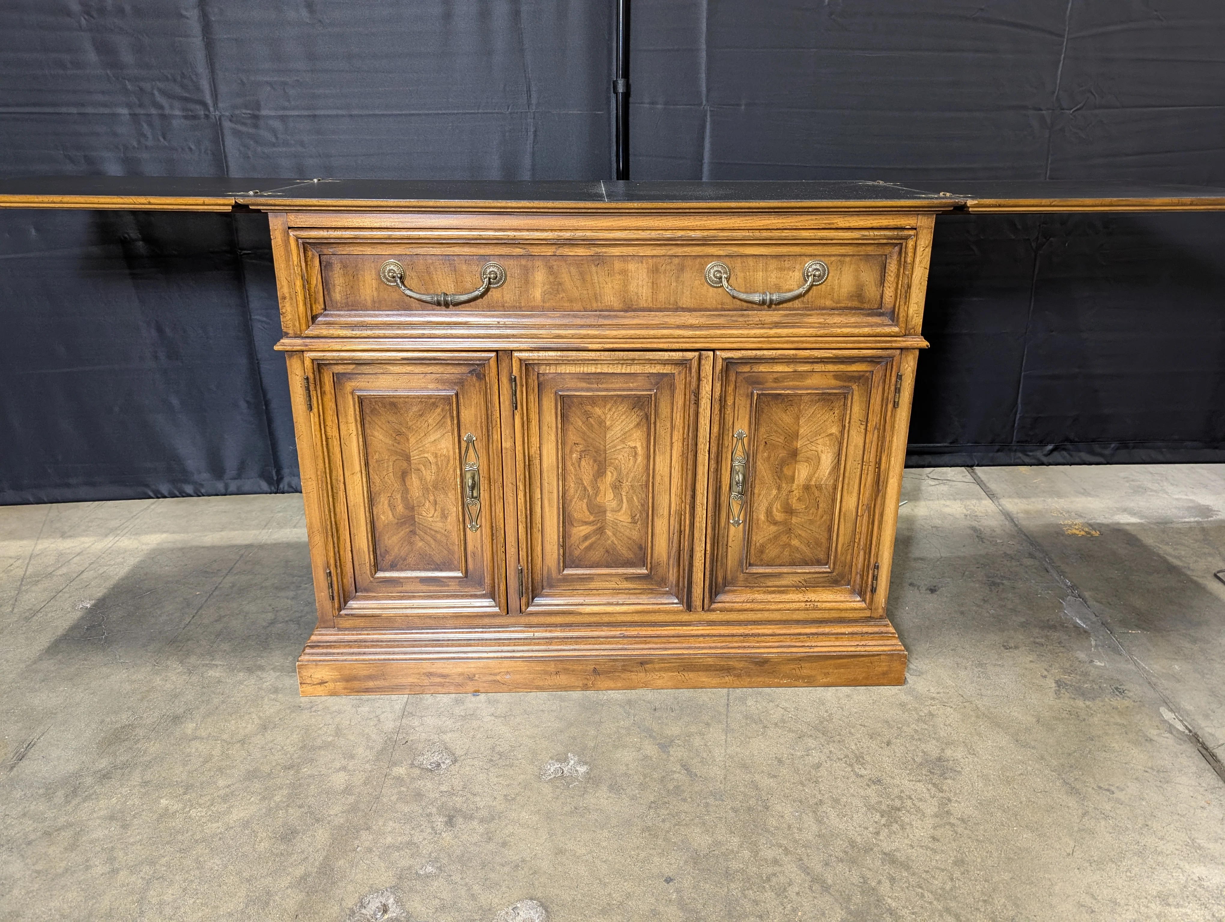 DREXEL Flip-top Serving Buffet - Image 3