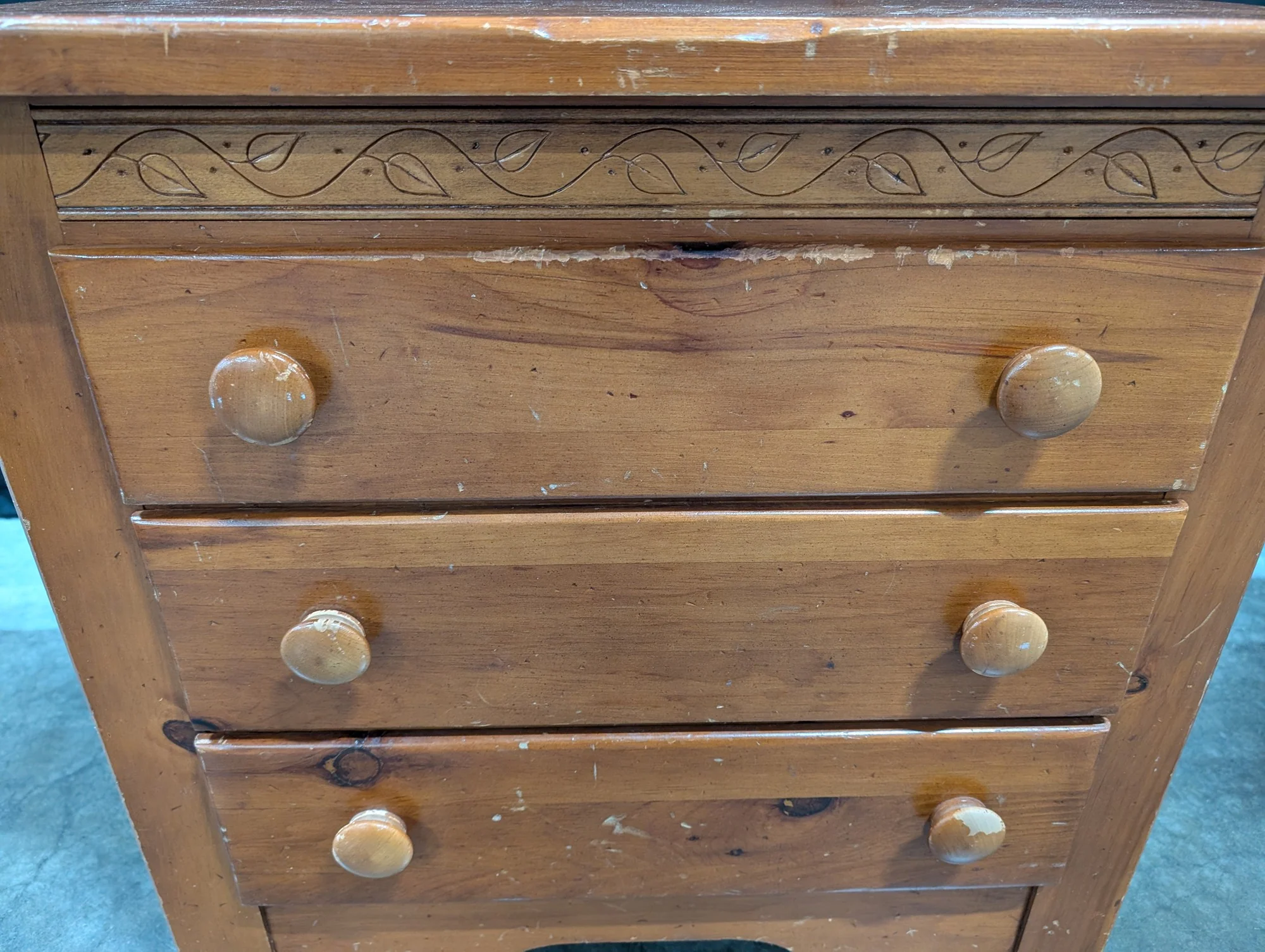 Rustic Pine Wood 3-Drawer Nightstand Chest - Image 4