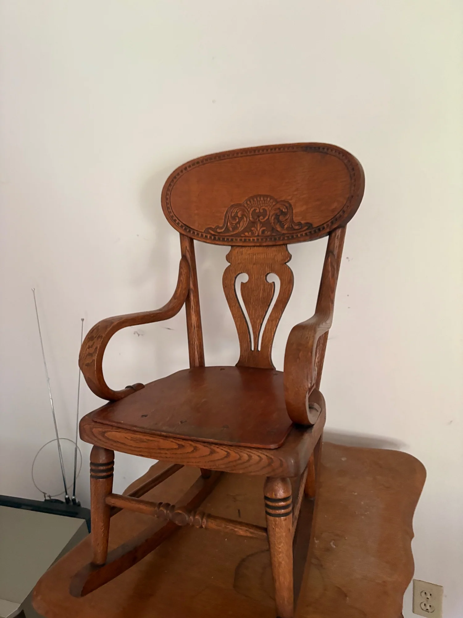 Vintage Carved Wood Rocking Chair with Spindle Legs - Image 5