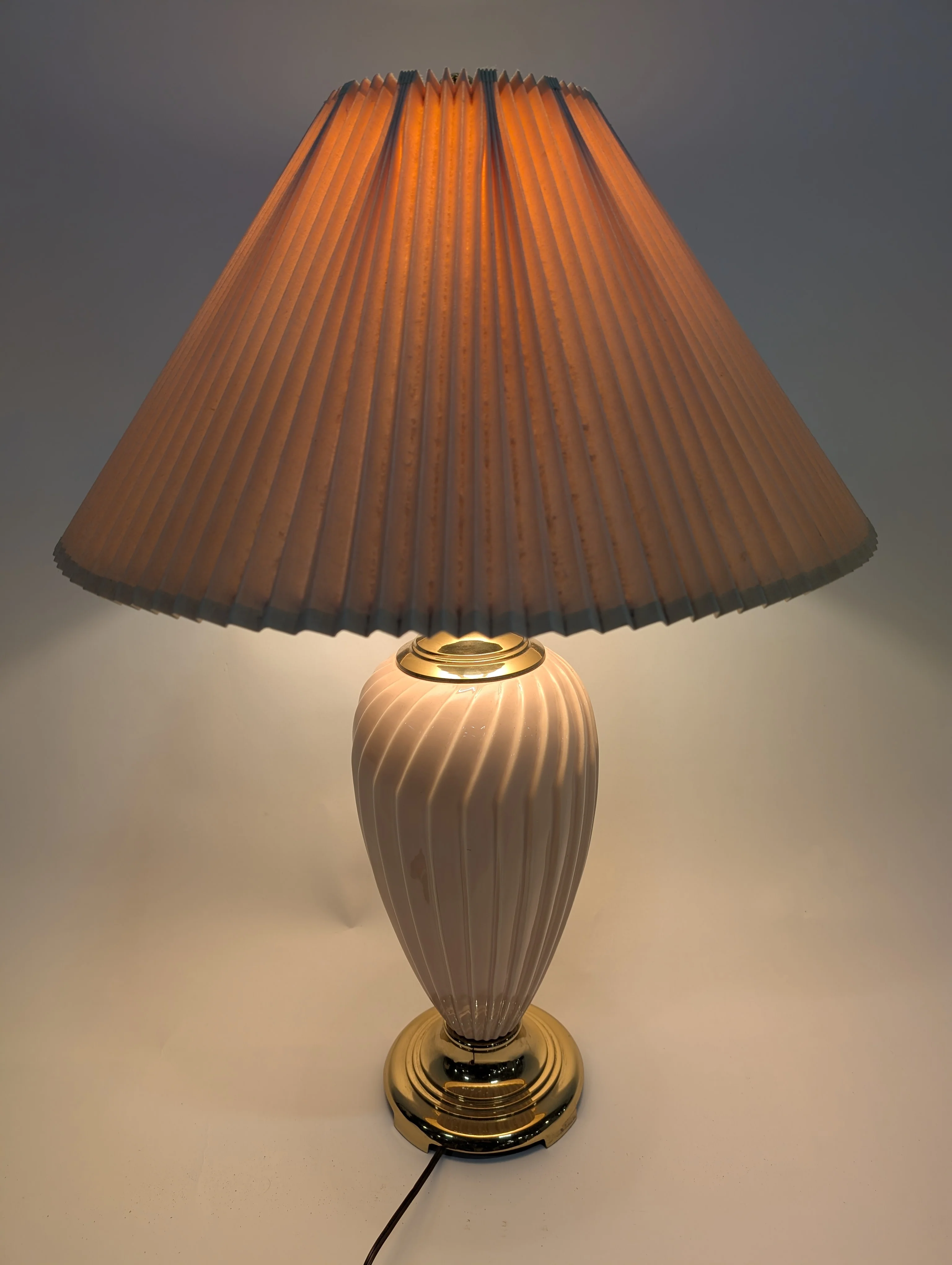 Vintage Style Pleated Shade Table Lamp with Pink Ceramic Glass Base - Image 4