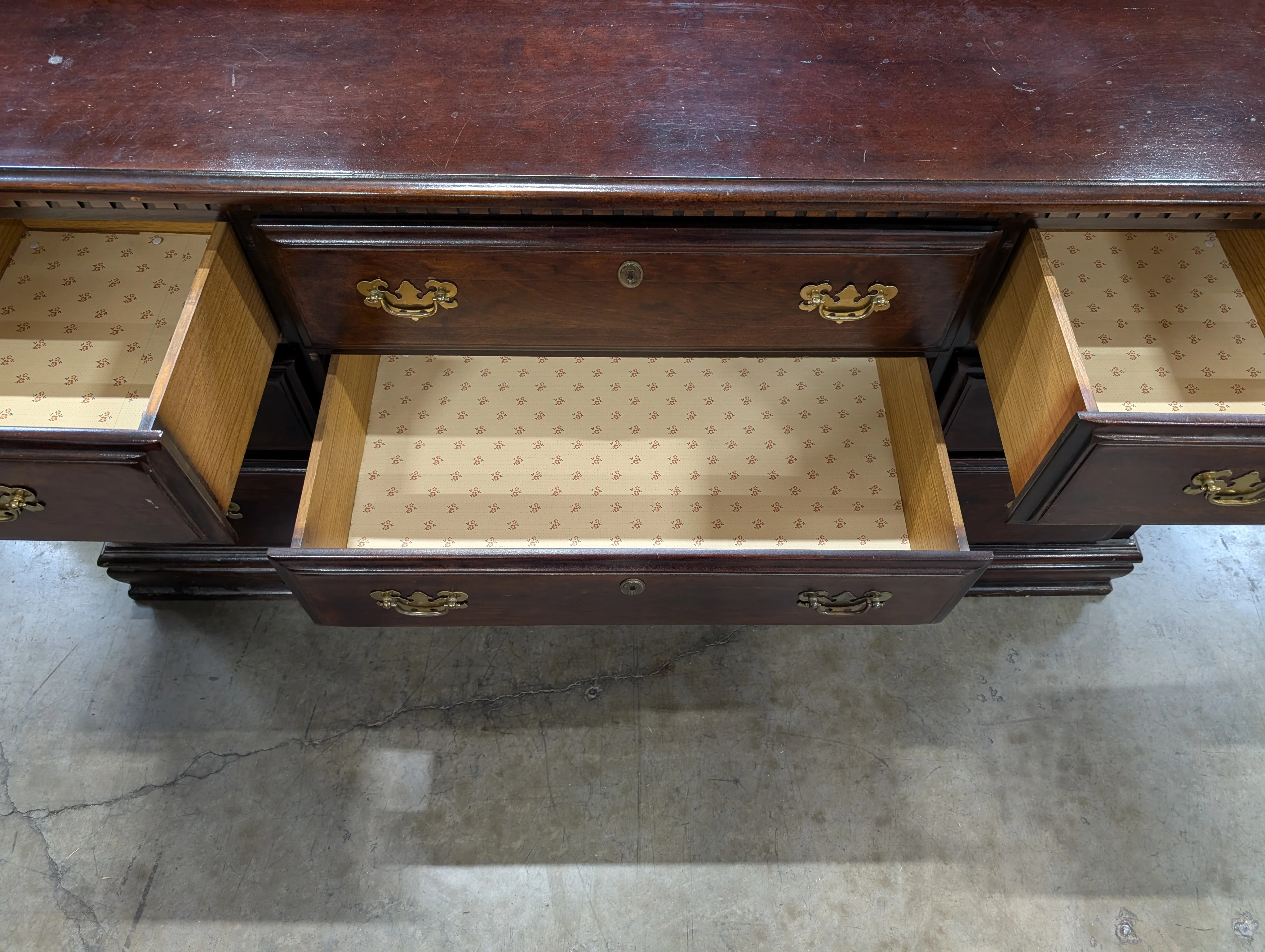 Classic Dark Wood Dresser with Rectangular Mirror - Image 4