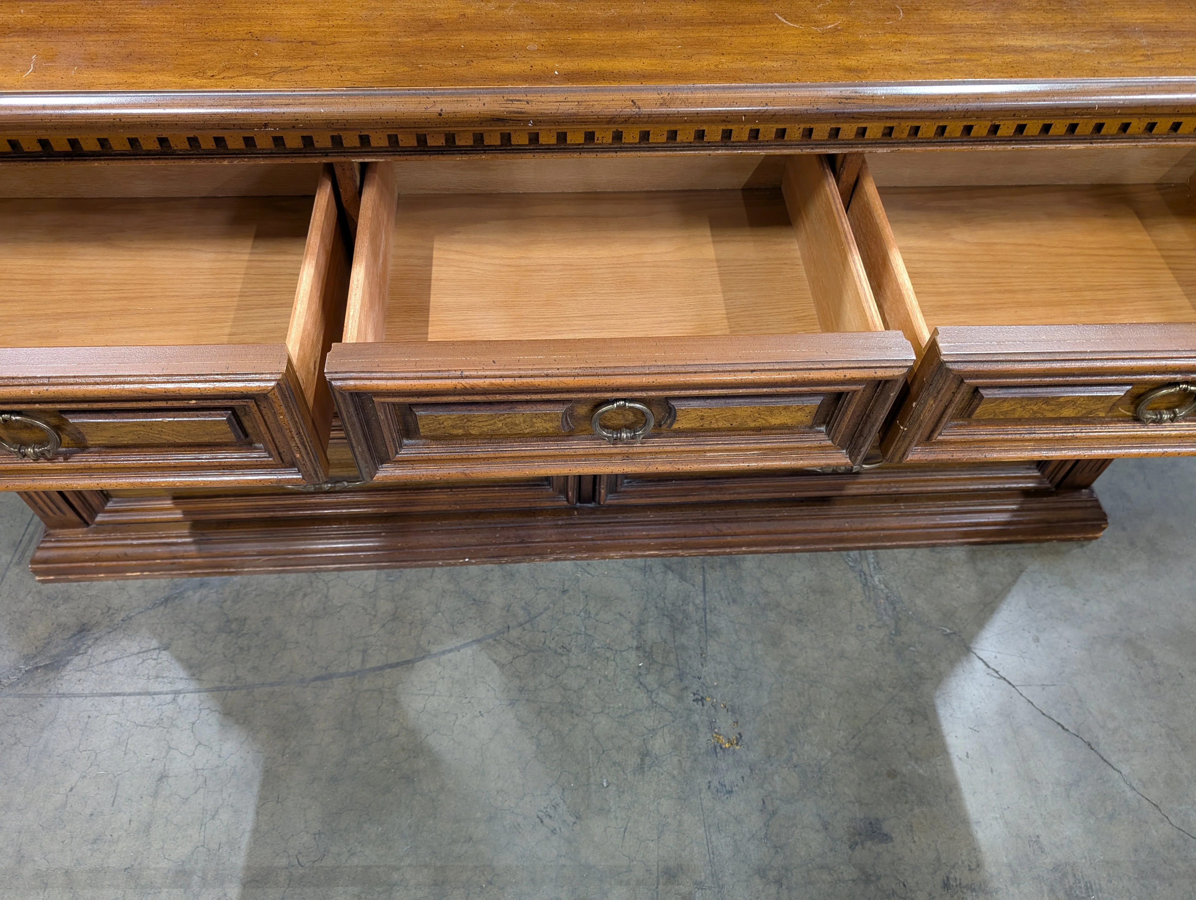 Traditional Dark Wood Seven-Drawer Dresser (NO MIRROR) - Image 4