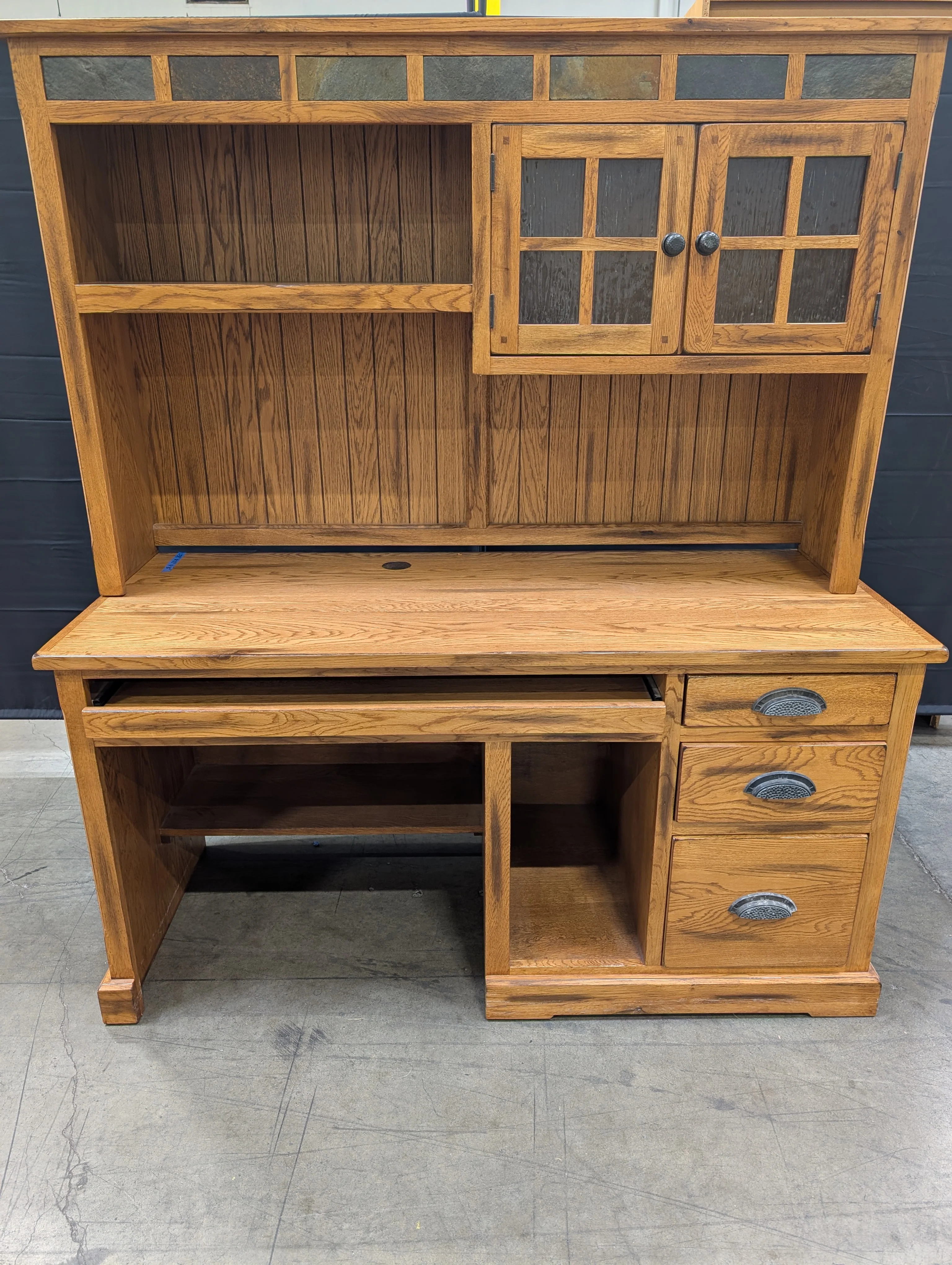 Sunny Designs Sedona Traditional Wood Desk and Hutch in Rustic Oak - Image 3