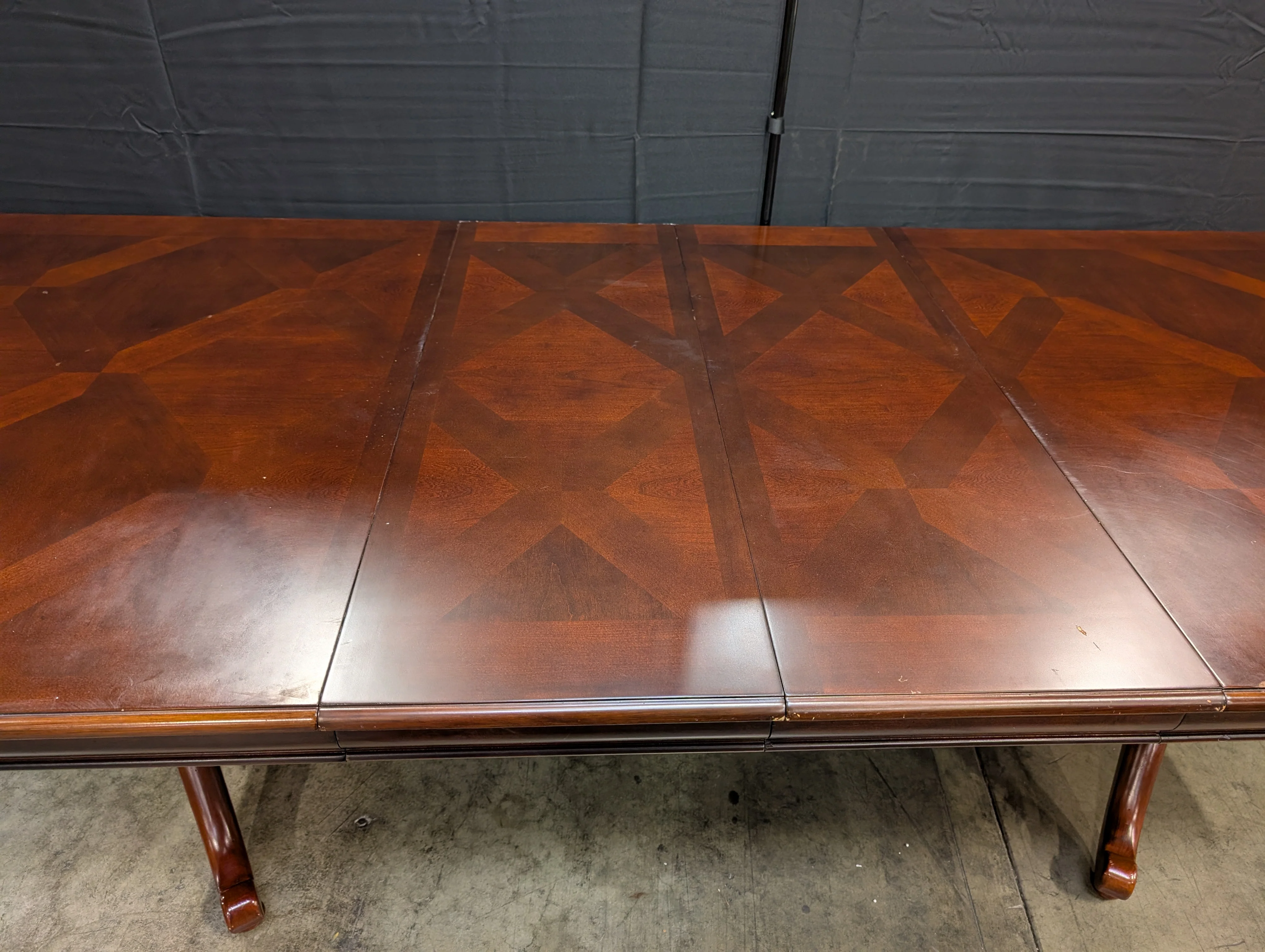 Traditional Dark Wood Rectangular Dining Table