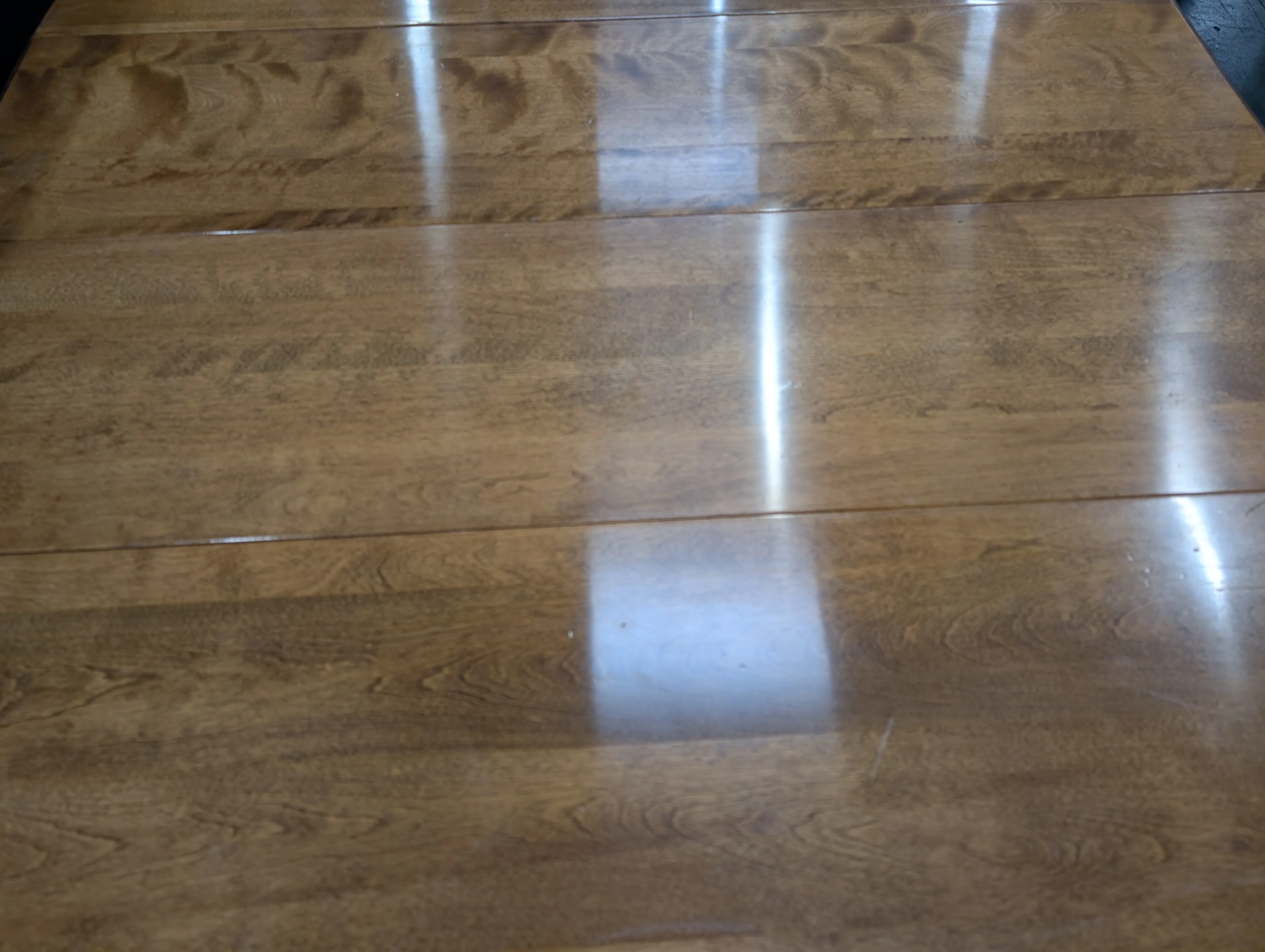 Queen Ann Style Dining Table - Image 4
