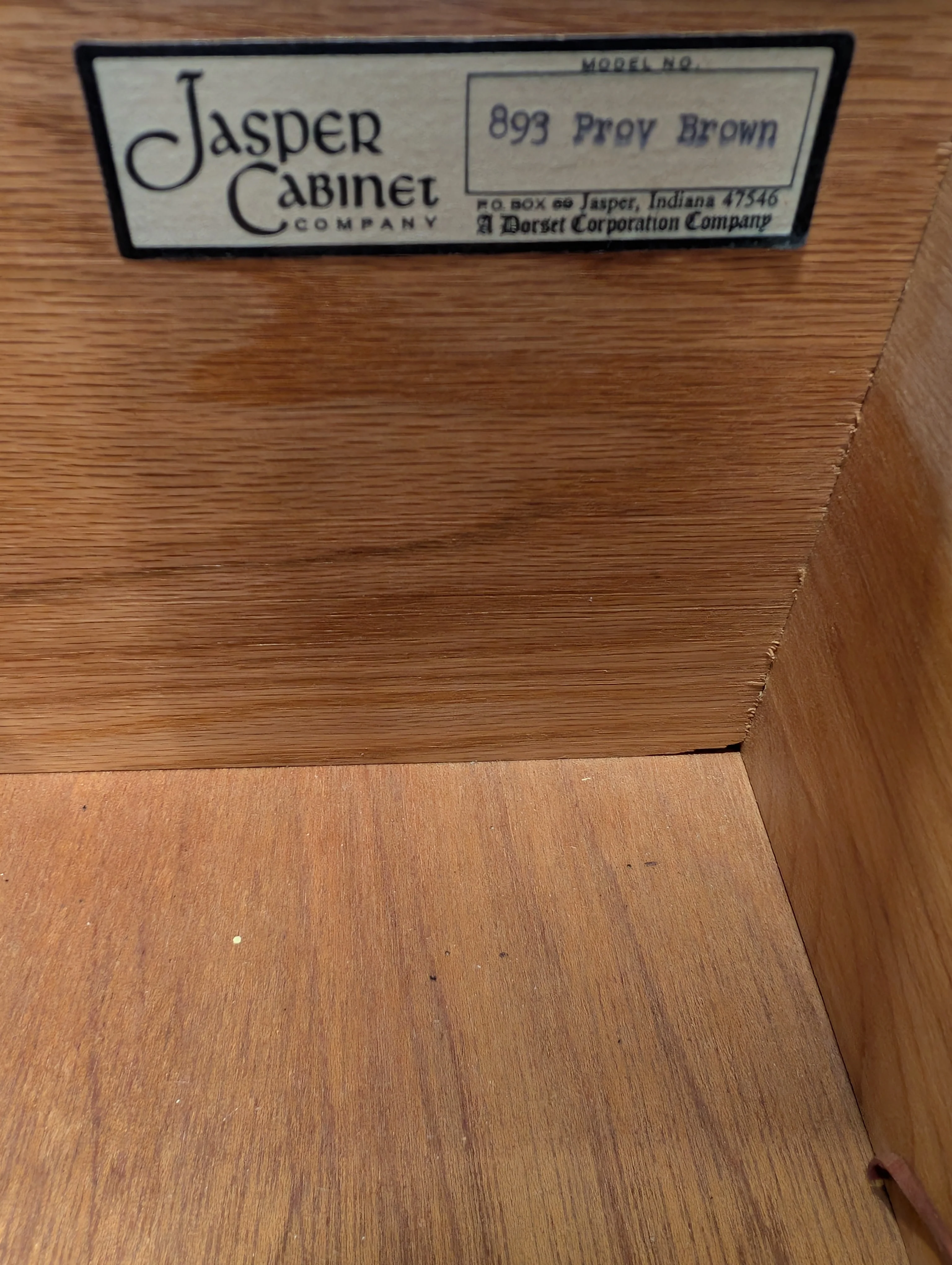 Jasper Cabinet co. Vintage Secretary Desk with Carved Details - Image 6