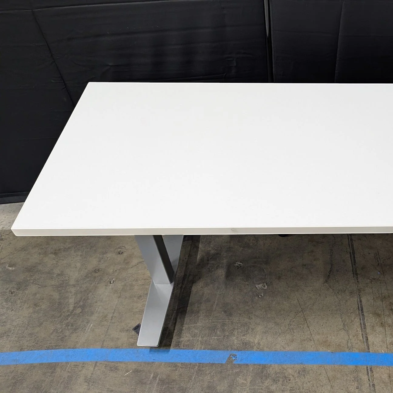 Sienna TL Modern White Top Table with Locking Casters - Image 5