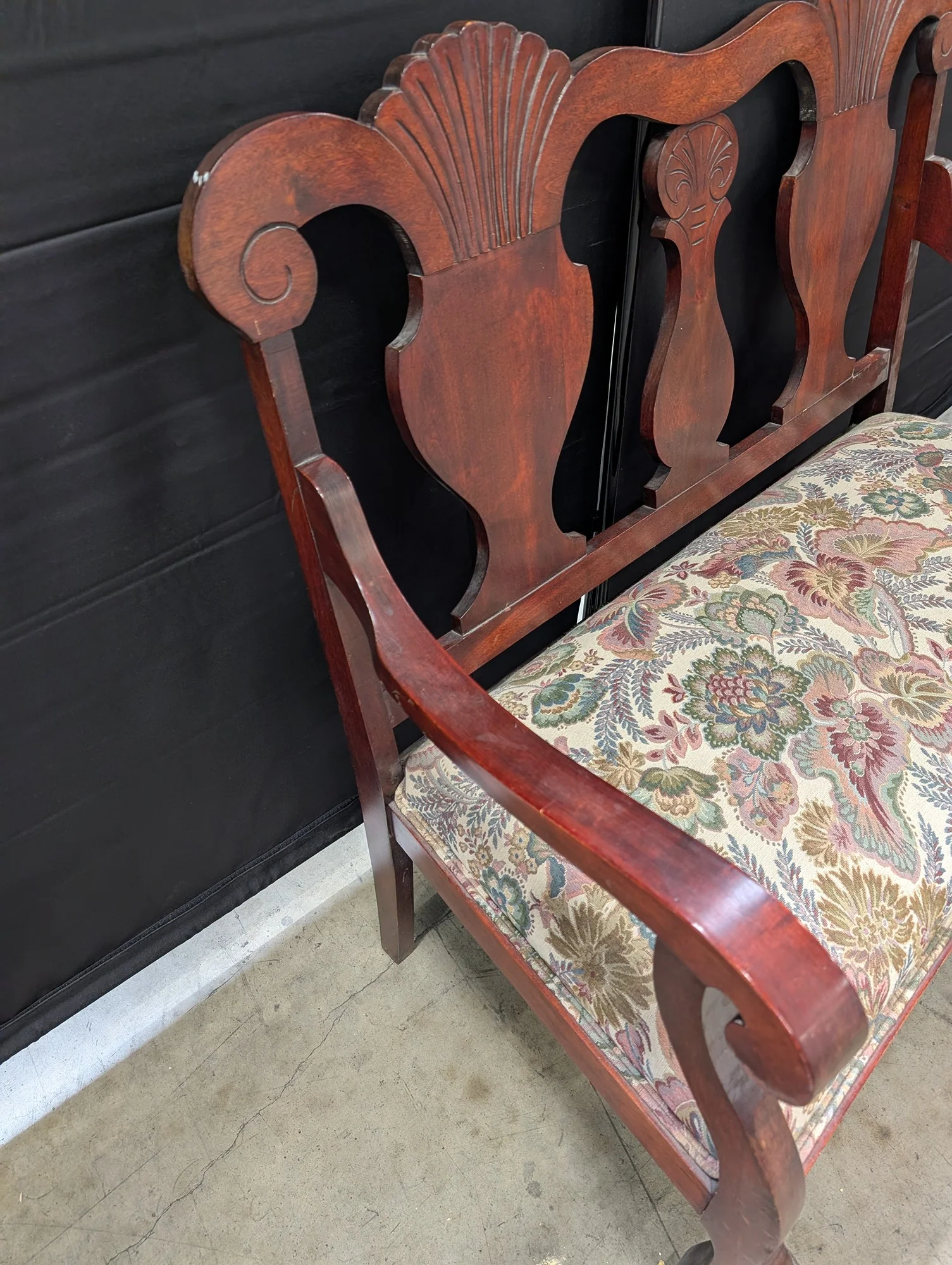 Vintage Carved Wood Parlor Bench with Floral Upholstery - Image 2