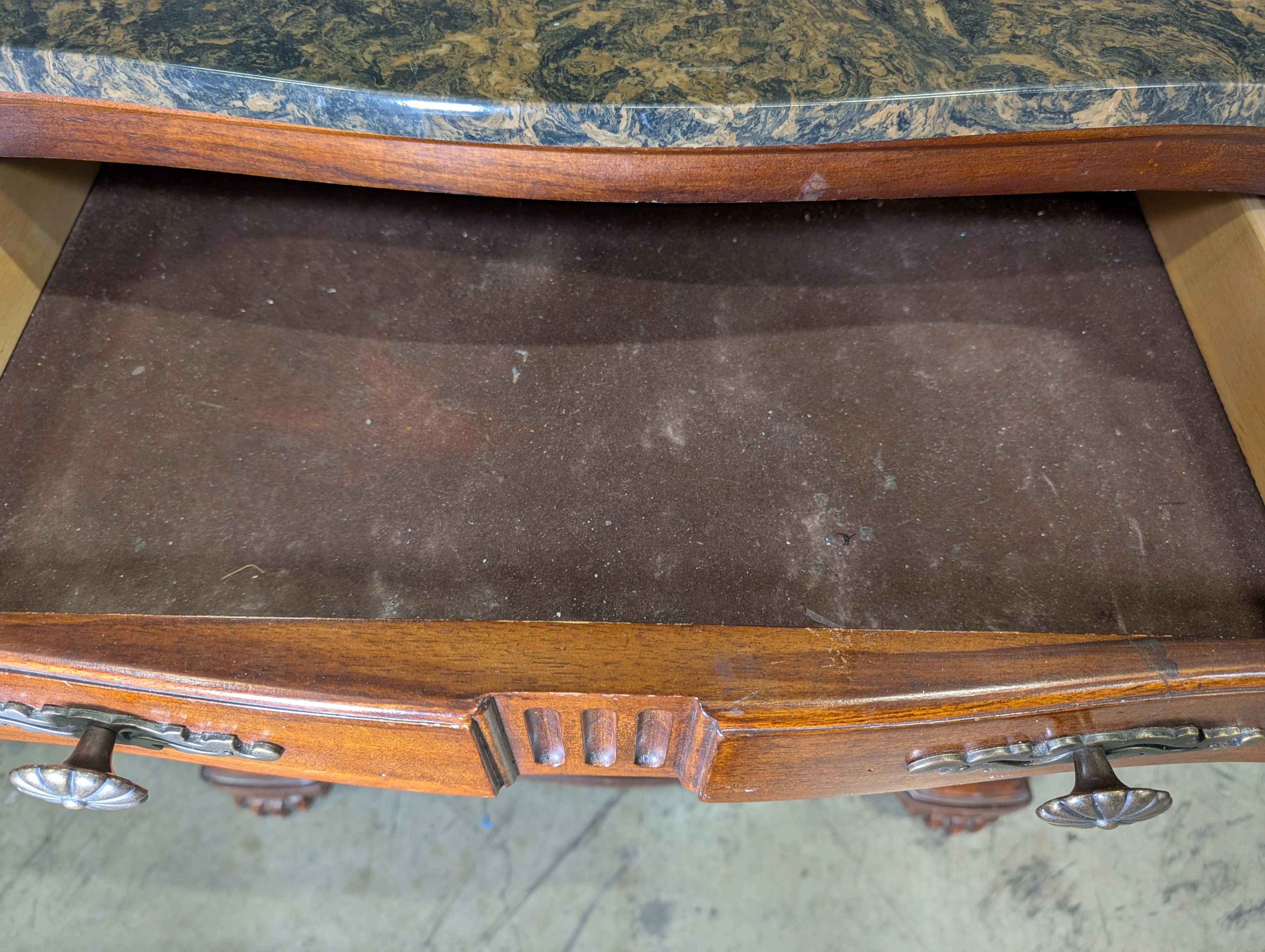 Traditional Cherry Stained Wood Dresser with Ornate Hardware - Image 7