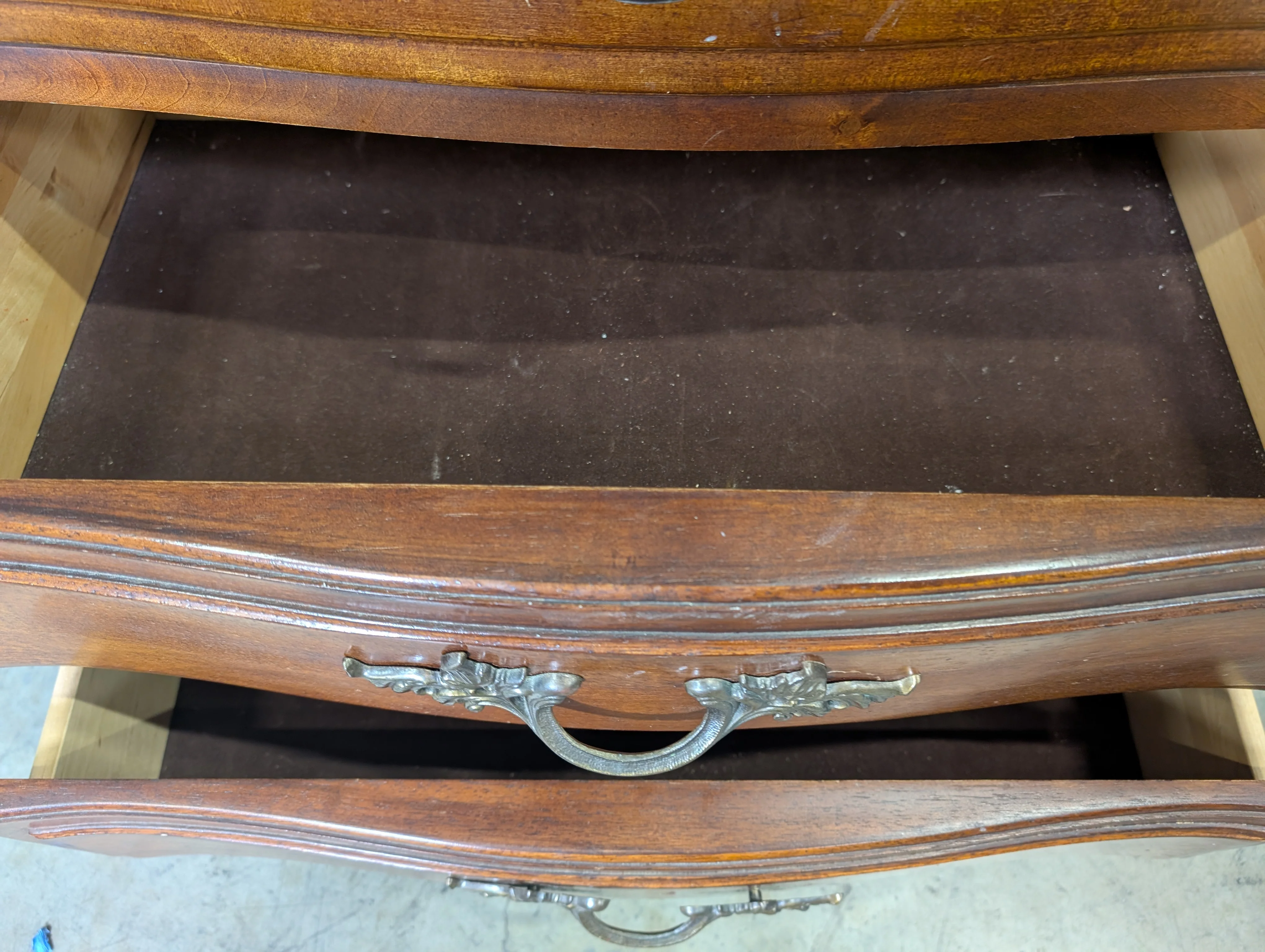 Traditional Cherry Stained Wood Dresser with Ornate Hardware - Image 9