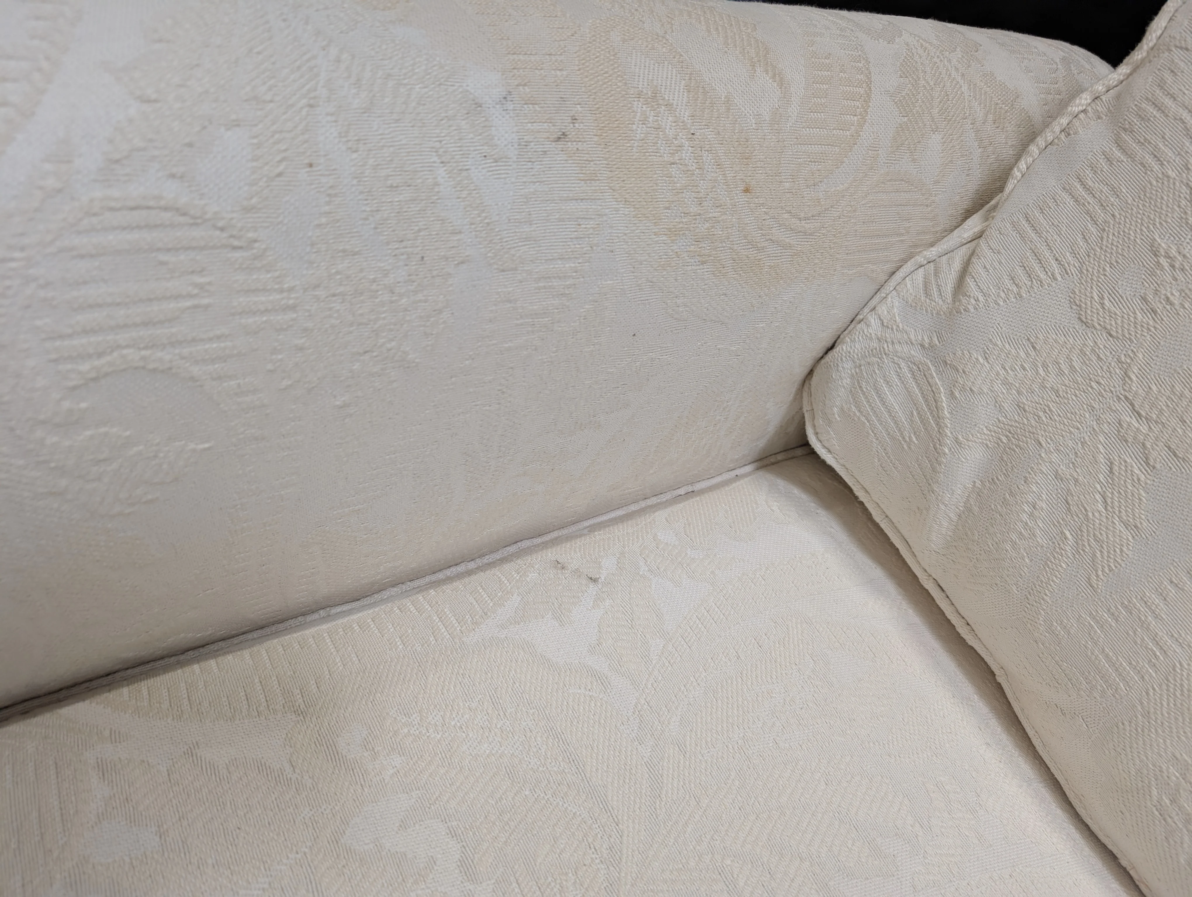 DREXEL Heritage Cream Loveseat - Image 3